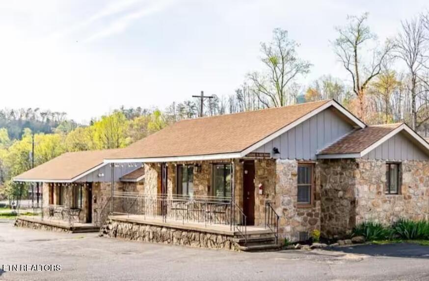 124 Roaring Fork Road Gatlinburg TN 37738