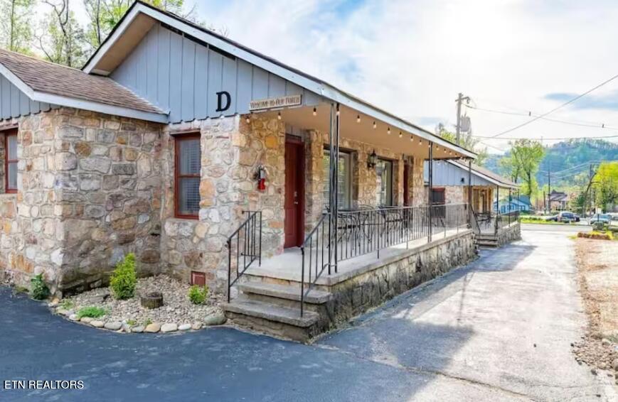 124 Roaring Fork Road Gatlinburg TN 37738