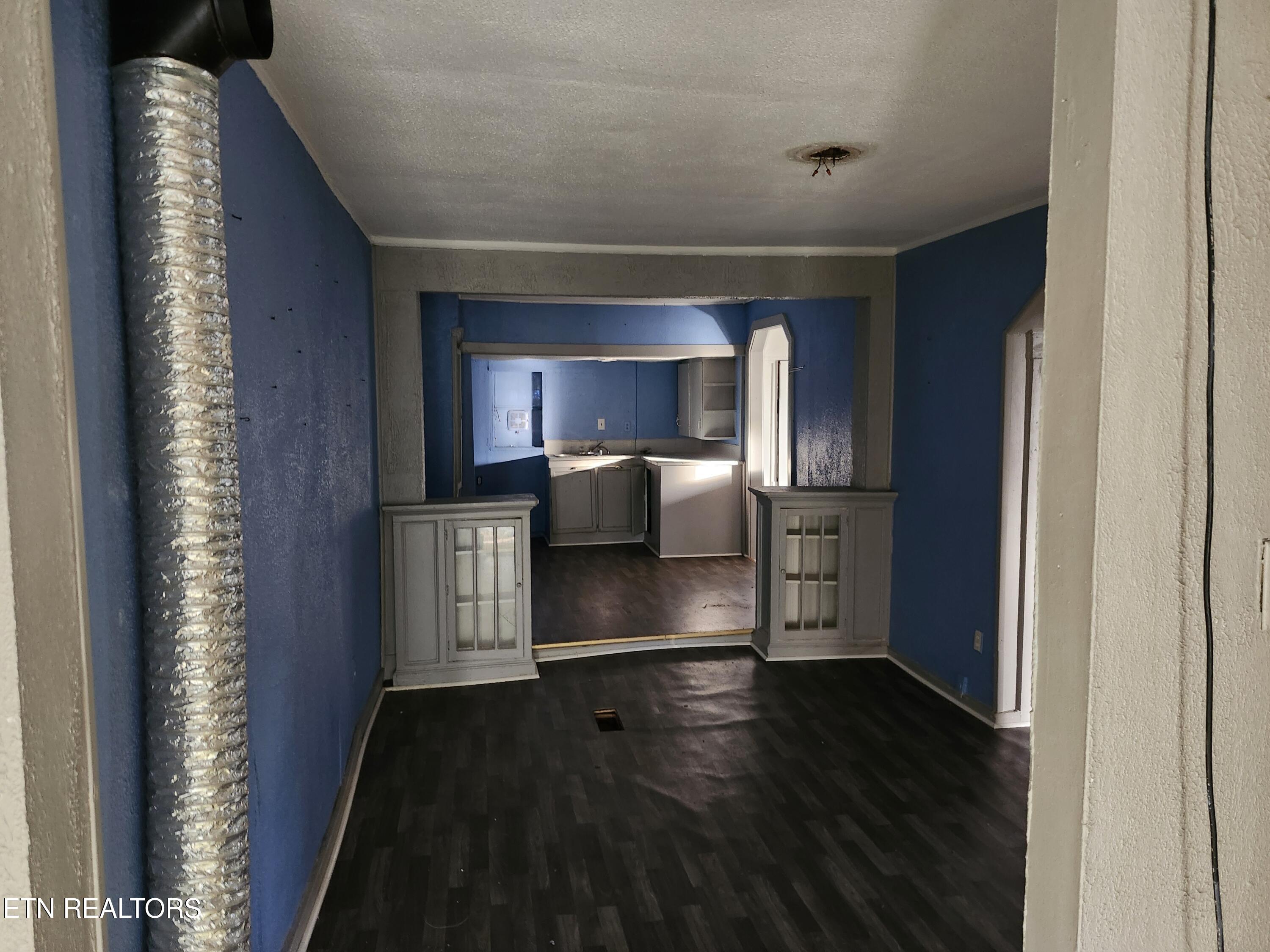 722 Hendrickson Street Clinton TN 37716