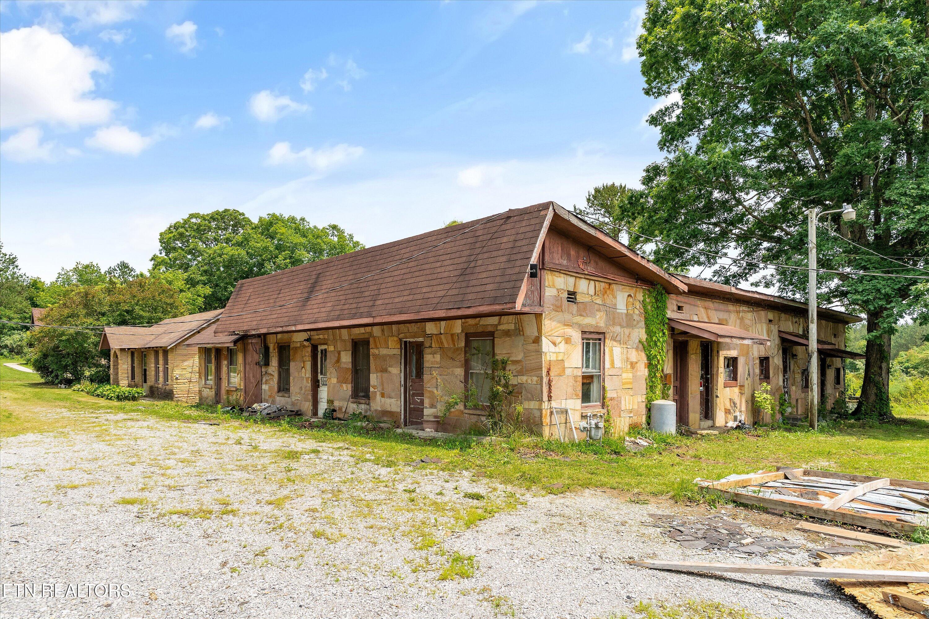 9476 Morgan County Highway Sunbright TN 37872