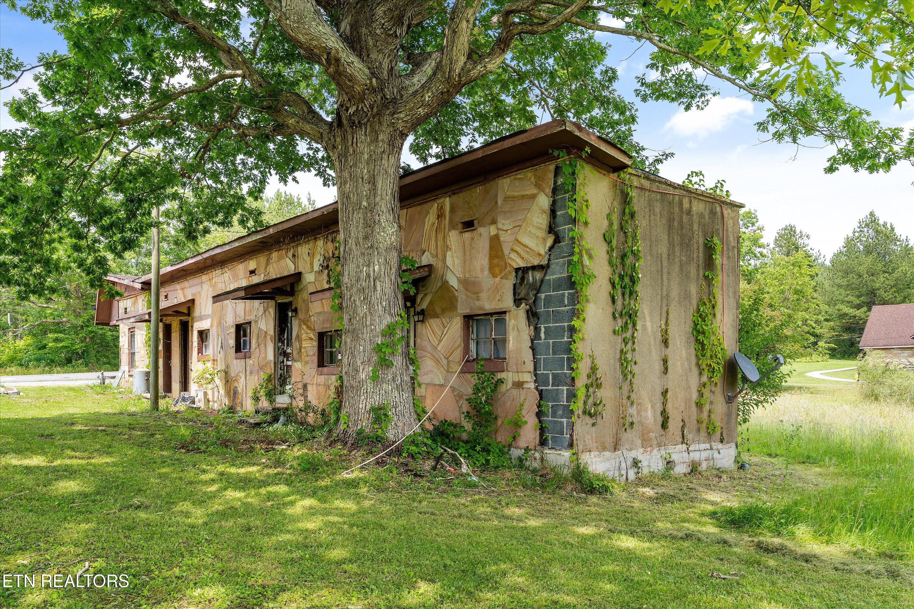 9476 Morgan County Highway Sunbright TN 37872