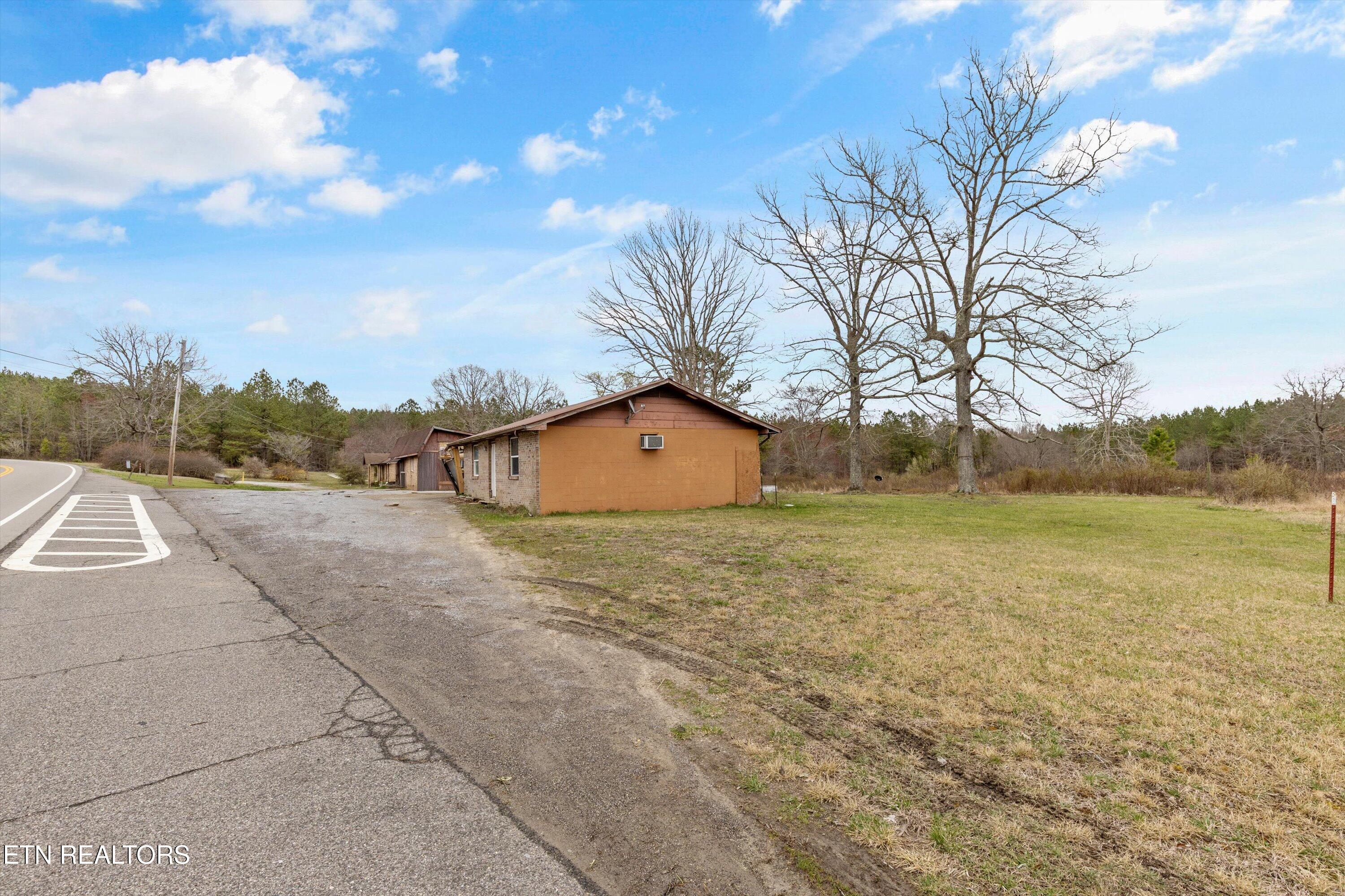9476 Morgan County Highway Sunbright TN 37872