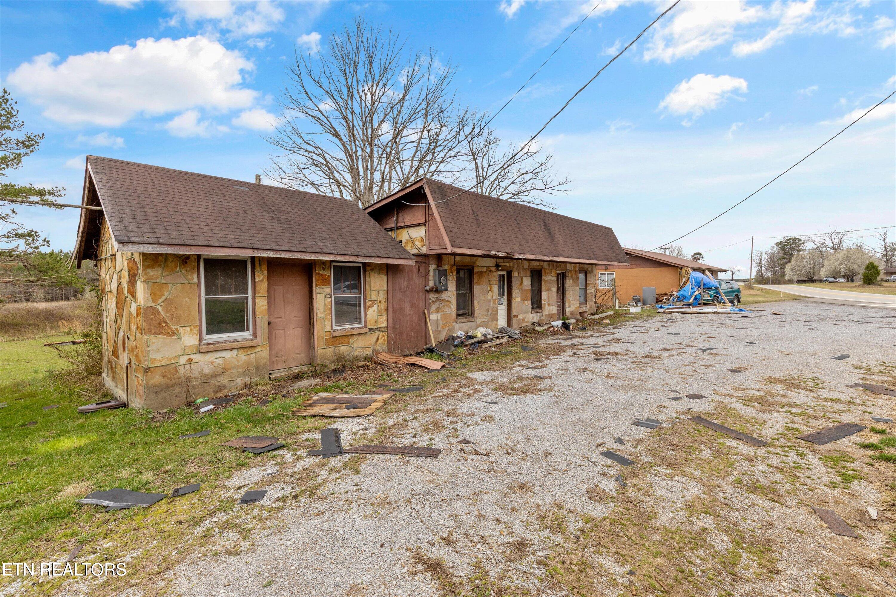 9476 Morgan County Highway Sunbright TN 37872
