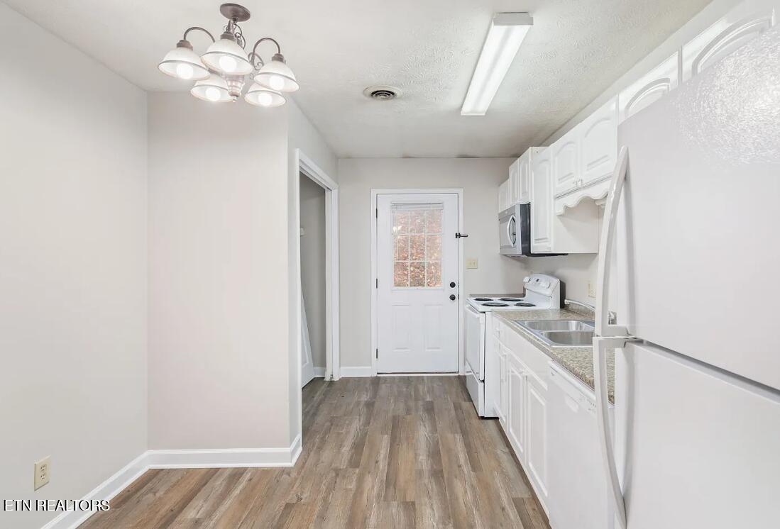 2312 Boyds Creek Highway Sevierville TN 37876