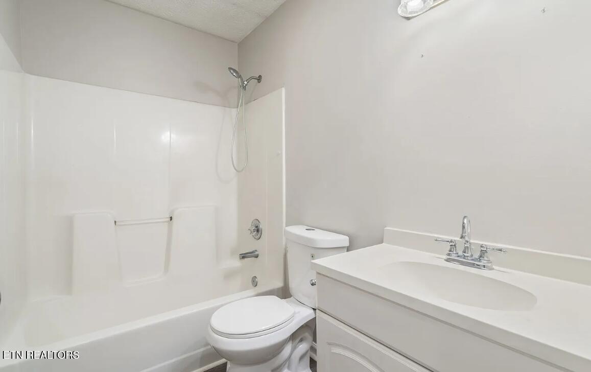 2312 Boyds Creek Highway Sevierville TN 37876
