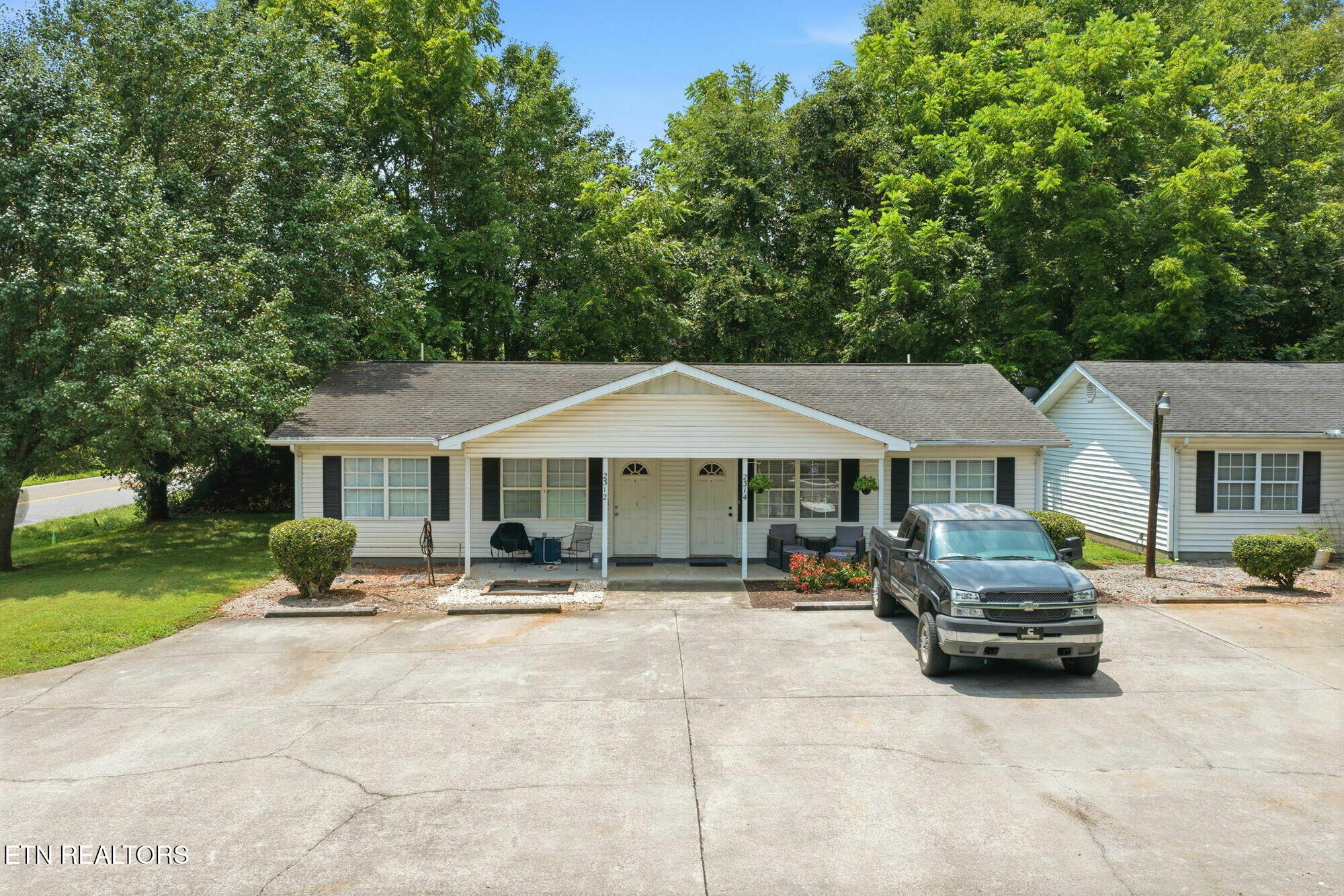 2312 Boyds Creek Highway Sevierville TN 37876