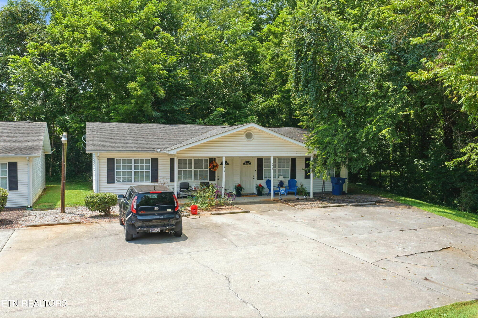 2312 Boyds Creek Highway Sevierville TN 37876