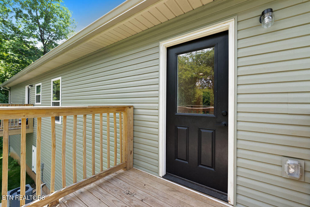 701 N F Street Lenoir City TN 37771