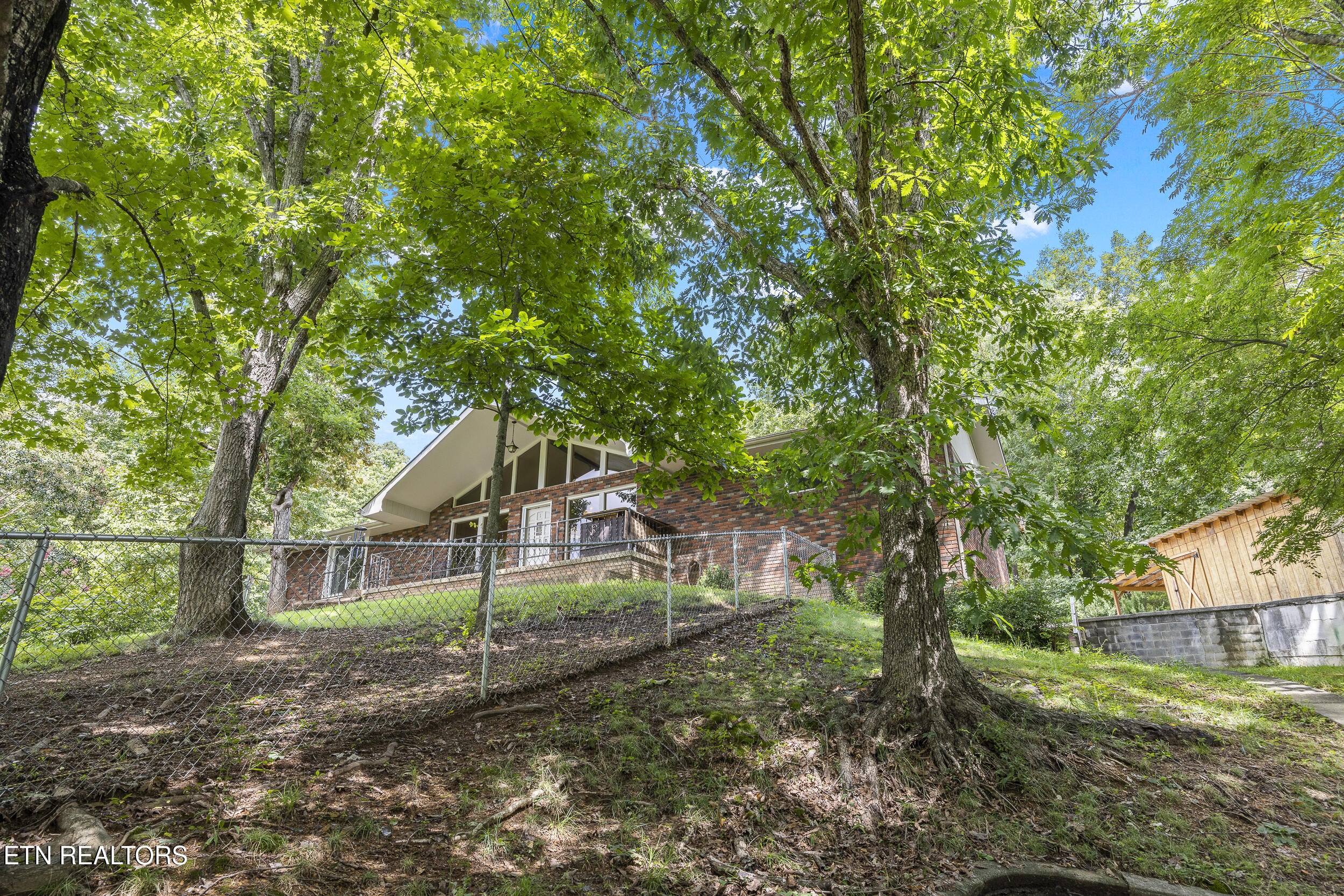 744 Lee Circle Sevierville TN 37862