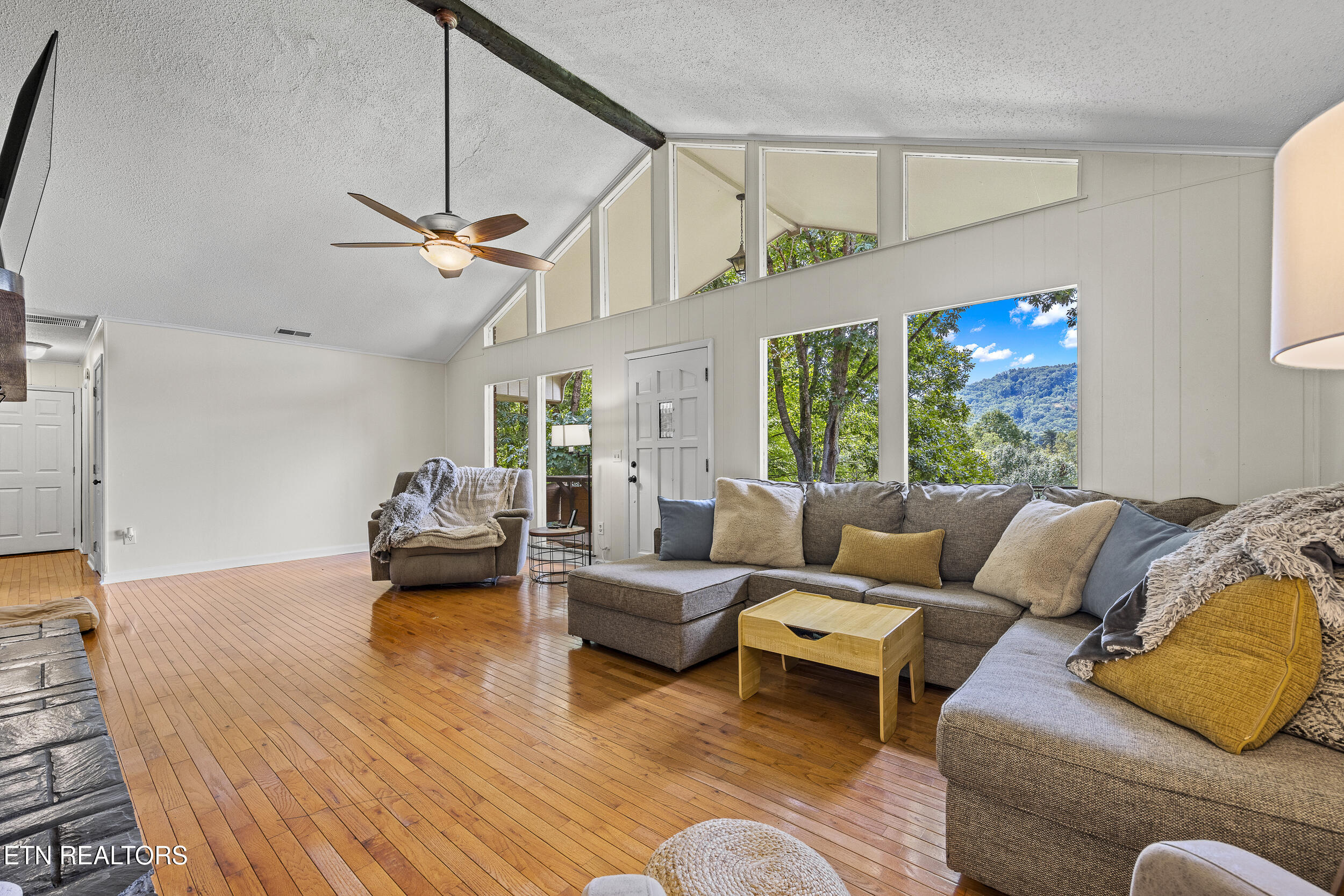 744 Lee Circle Sevierville TN 37862