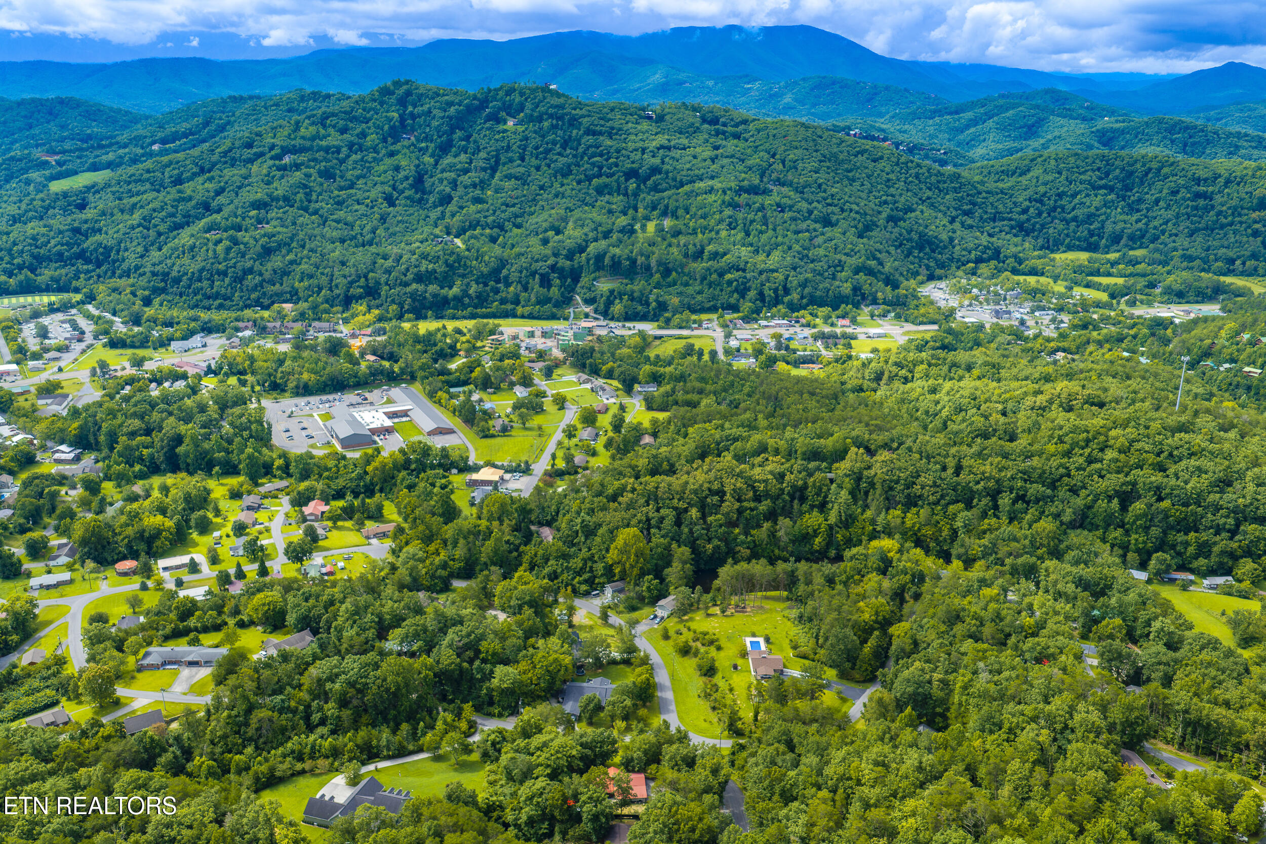 744 Lee Circle Sevierville TN 37862