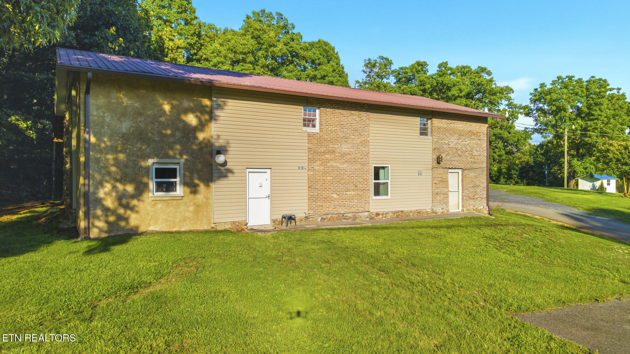 814 Midway Road Strawberry Plains TN 37871