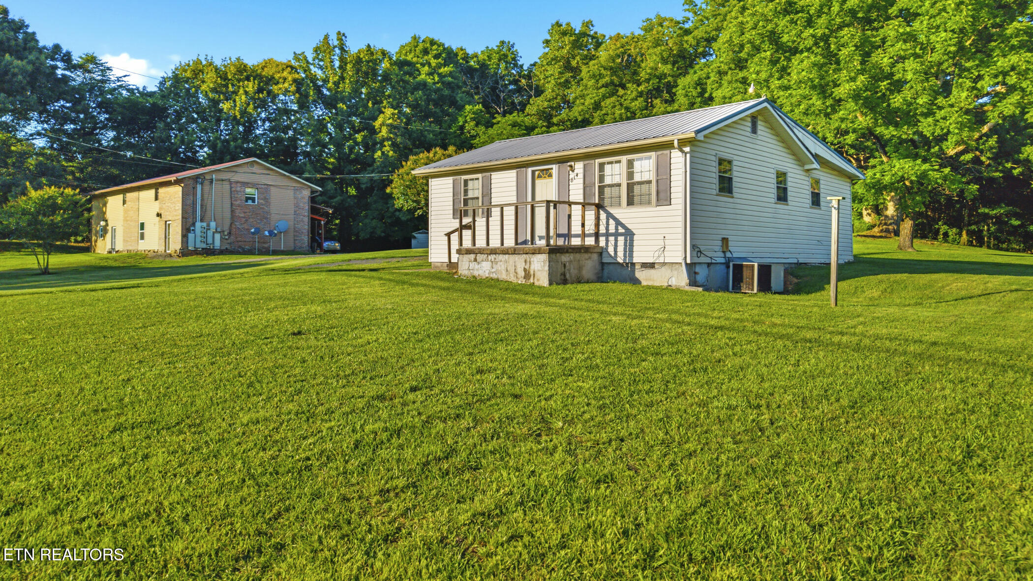 814 Midway Road Strawberry Plains TN 37871