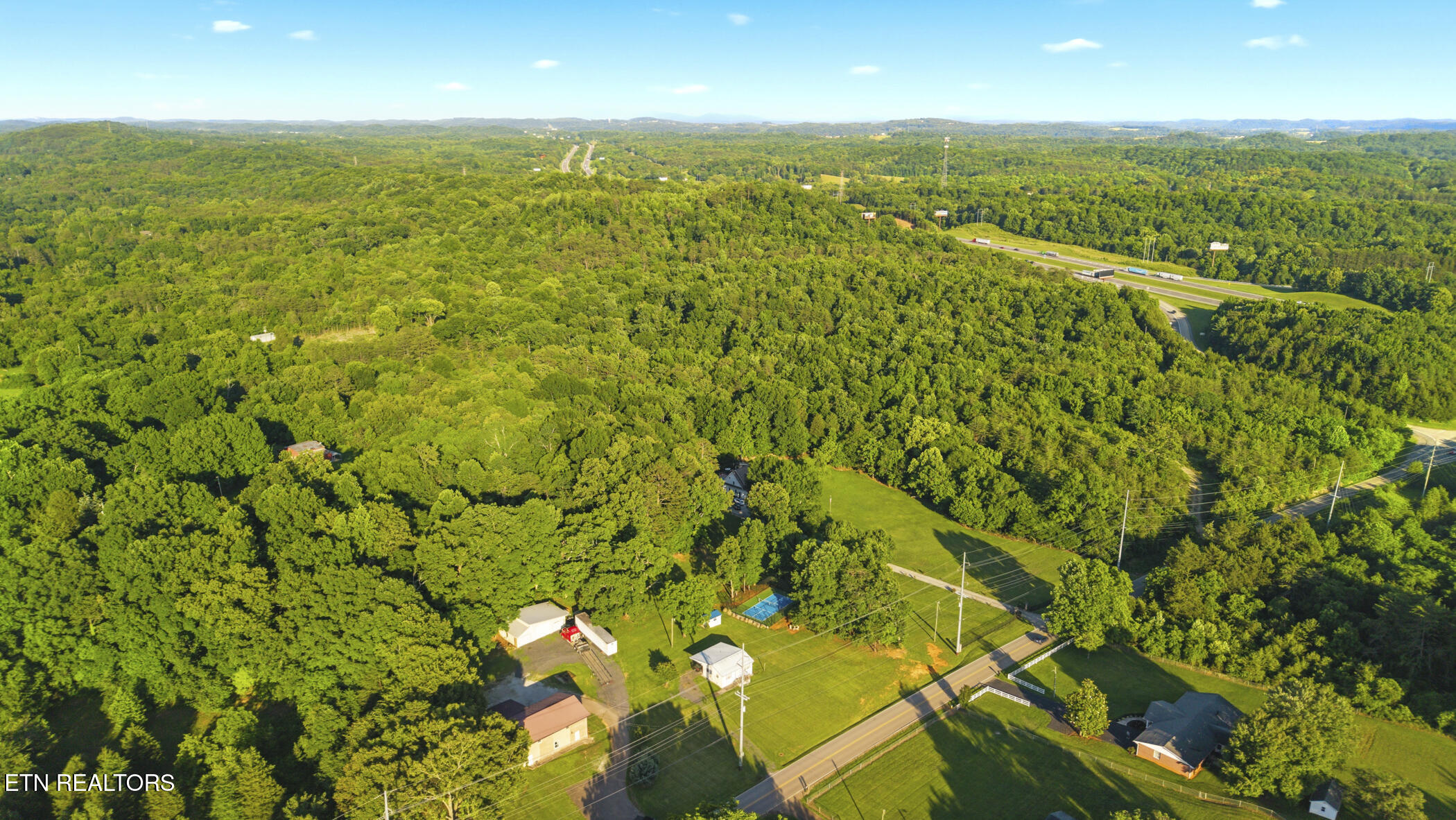 814 Midway Road Strawberry Plains TN 37871