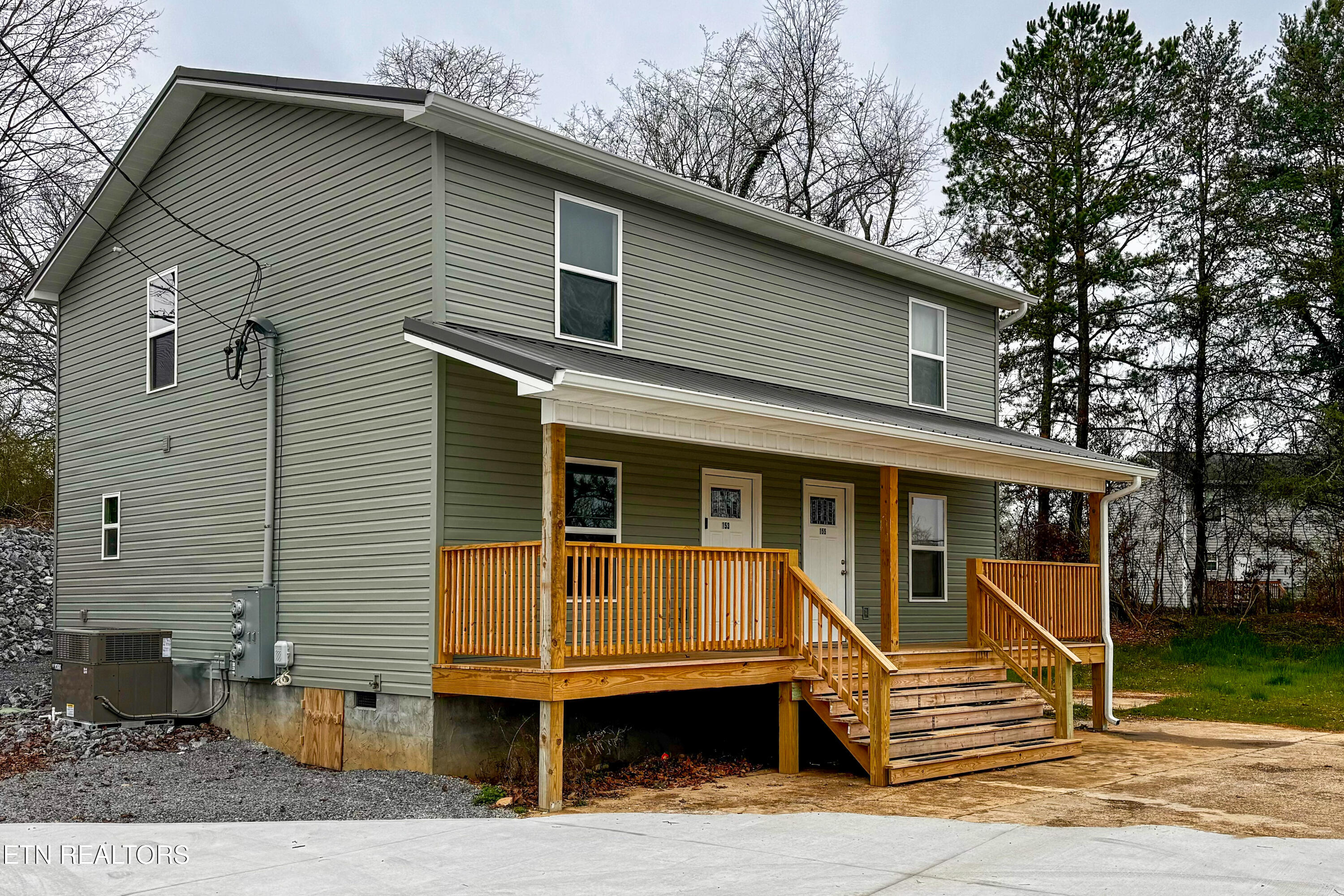 153/155 Oak Street Athens TN 37303