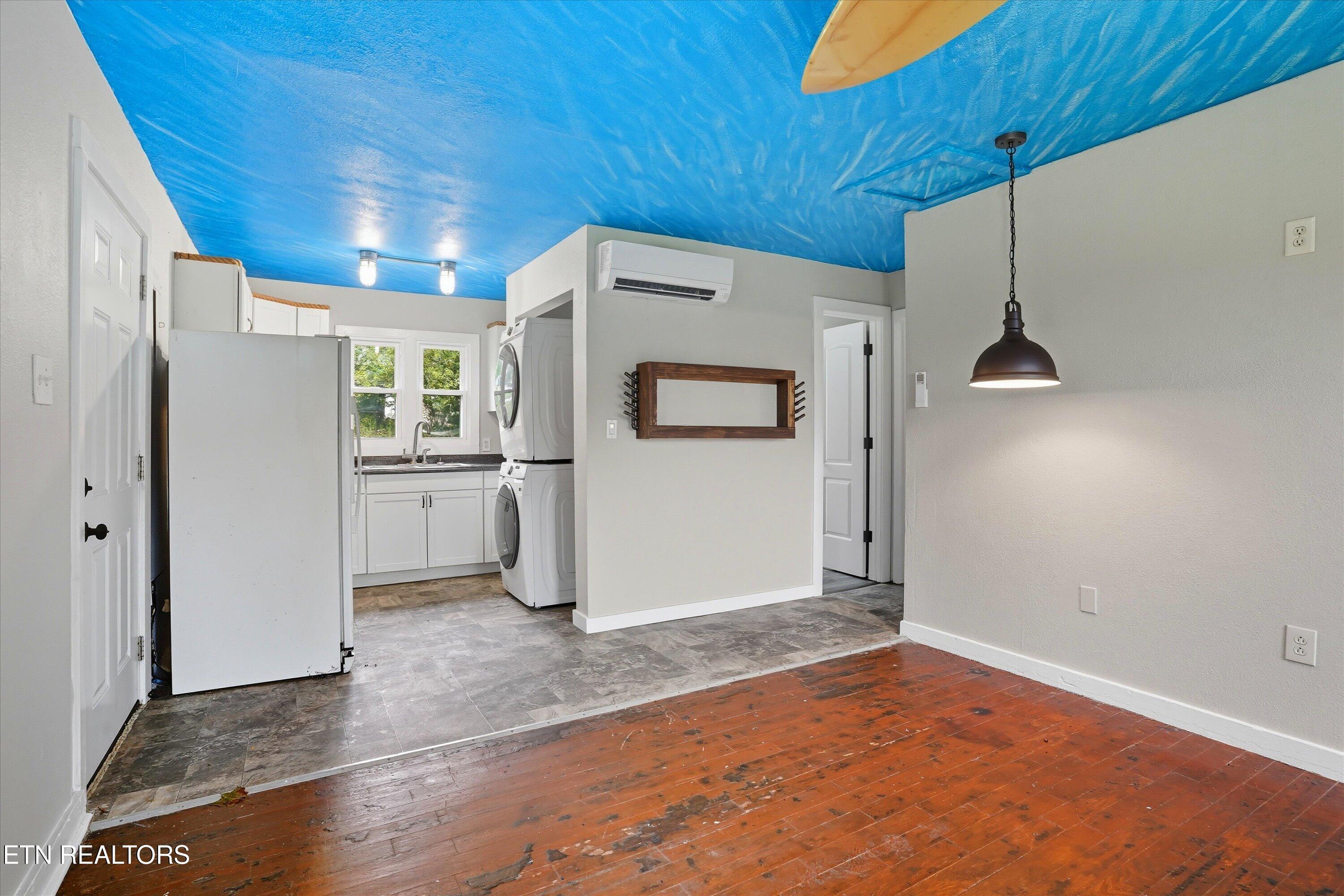 100/102 Howard Lane Oak Ridge TN 37830
