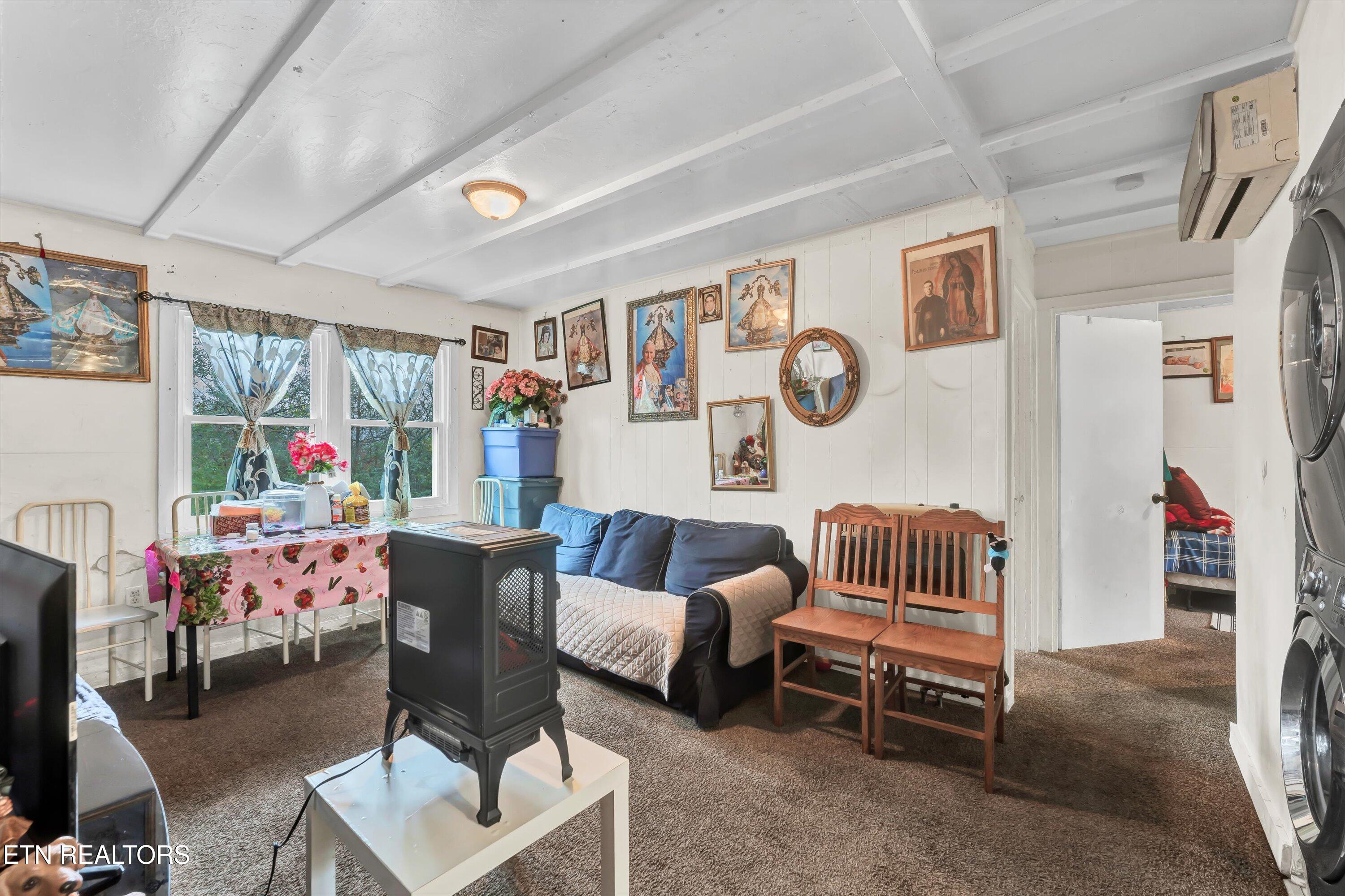 100/102 Howard Lane Oak Ridge TN 37830
