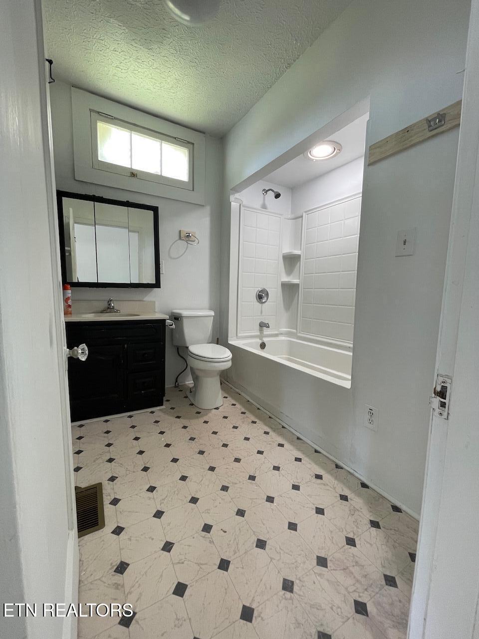 116 Flanders Avenue Harriman TN 37748