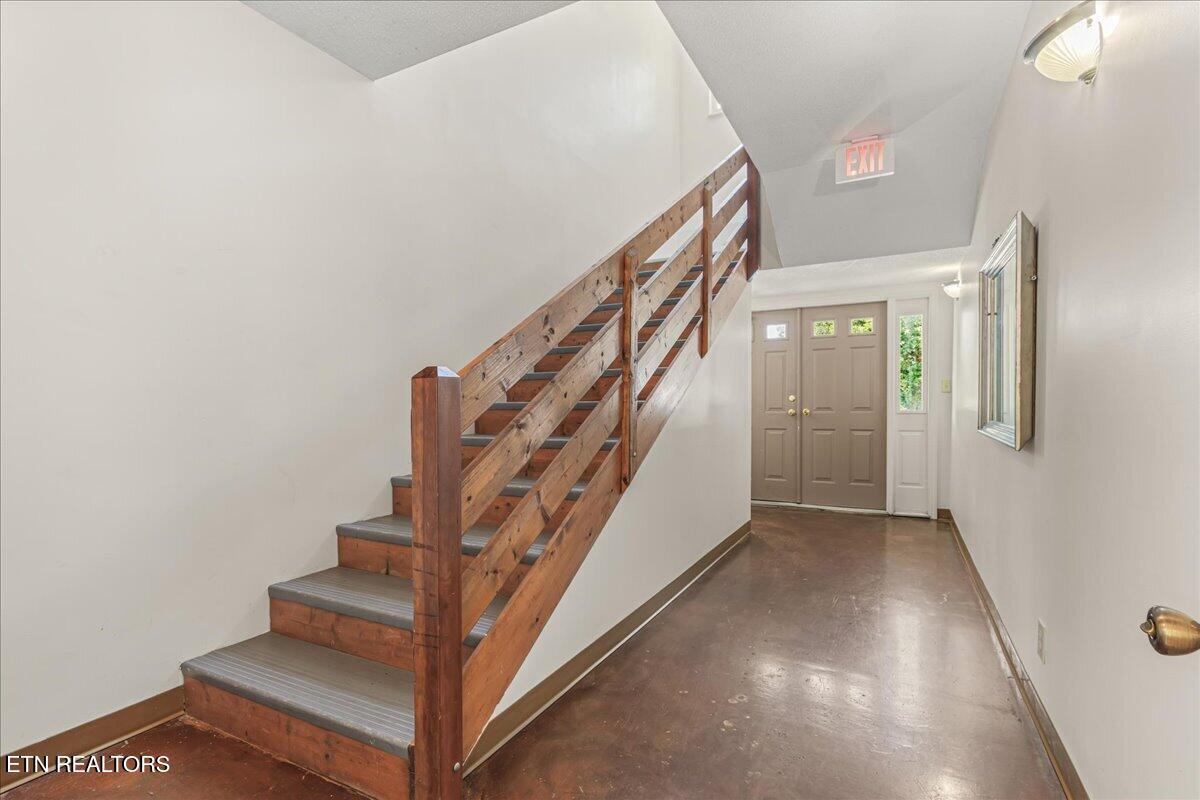 359 County Road 475 Etowah TN 37331