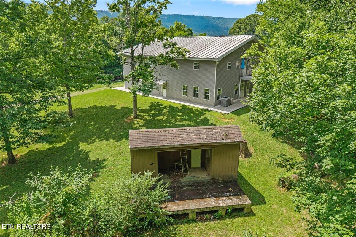 359 County Road 475 Etowah TN 37331