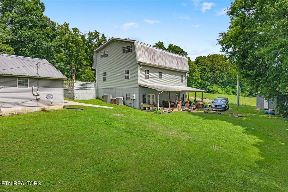 359 County Road 475 Etowah TN 37331