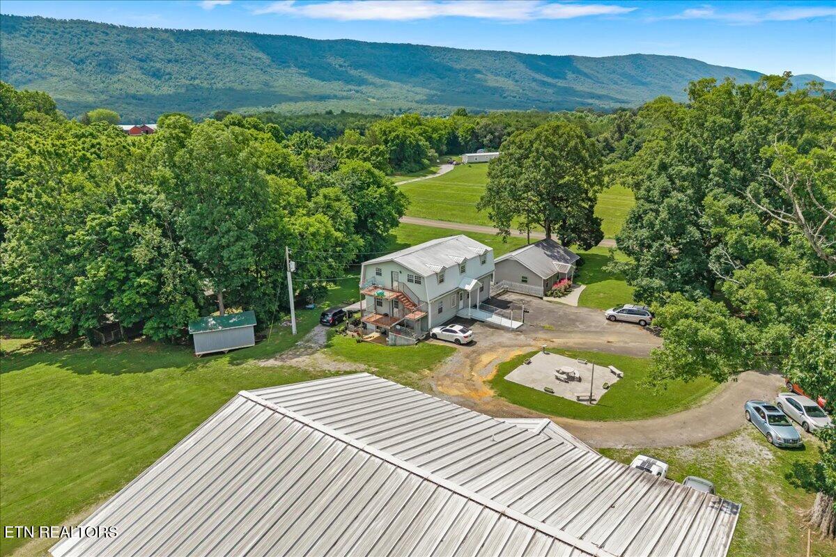 359 County Road 475 Etowah TN 37331