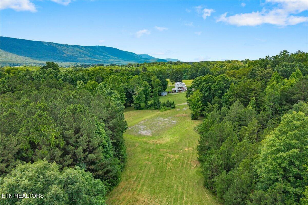 359 County Road 475 Etowah TN 37331
