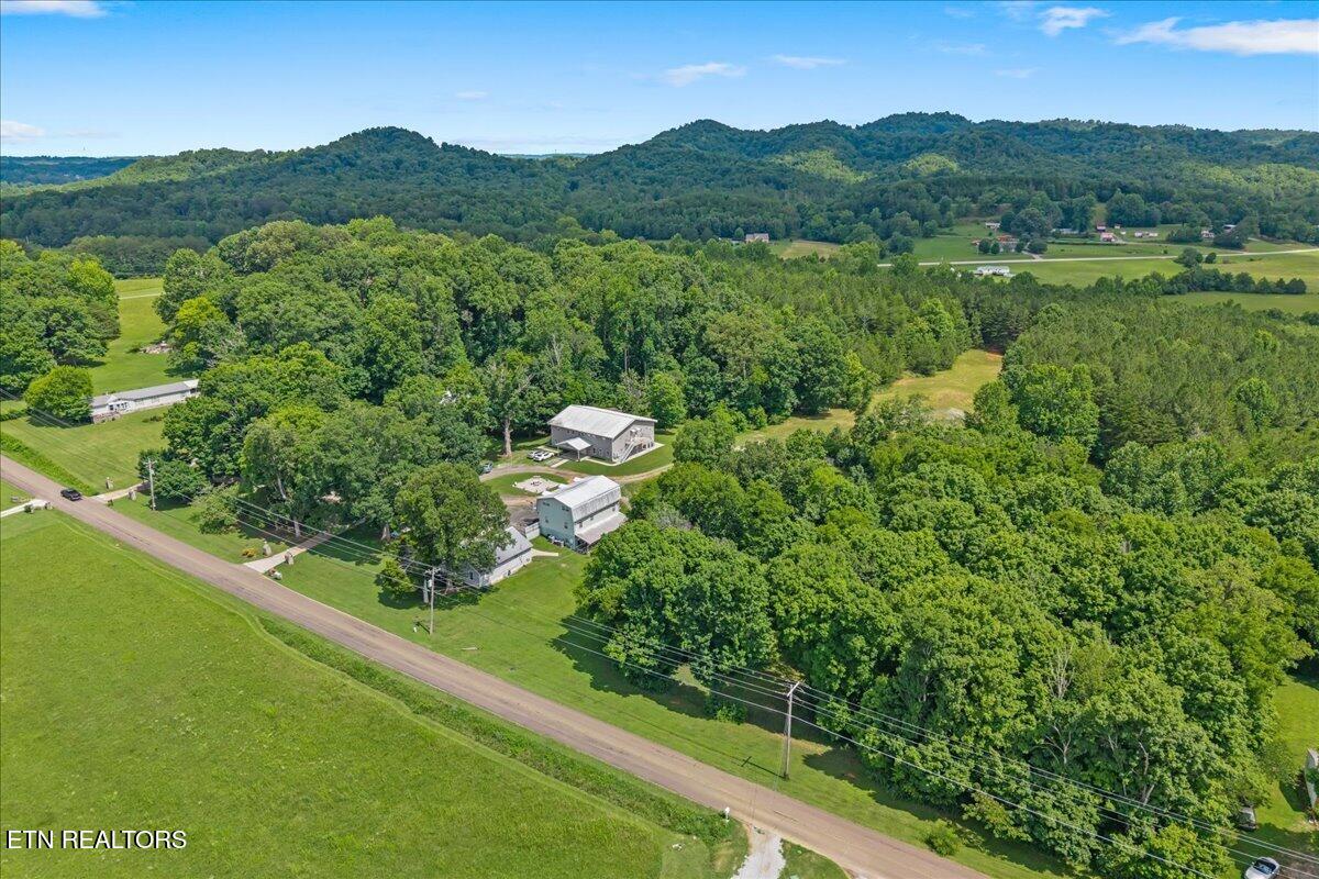 359 County Road 475 Etowah TN 37331