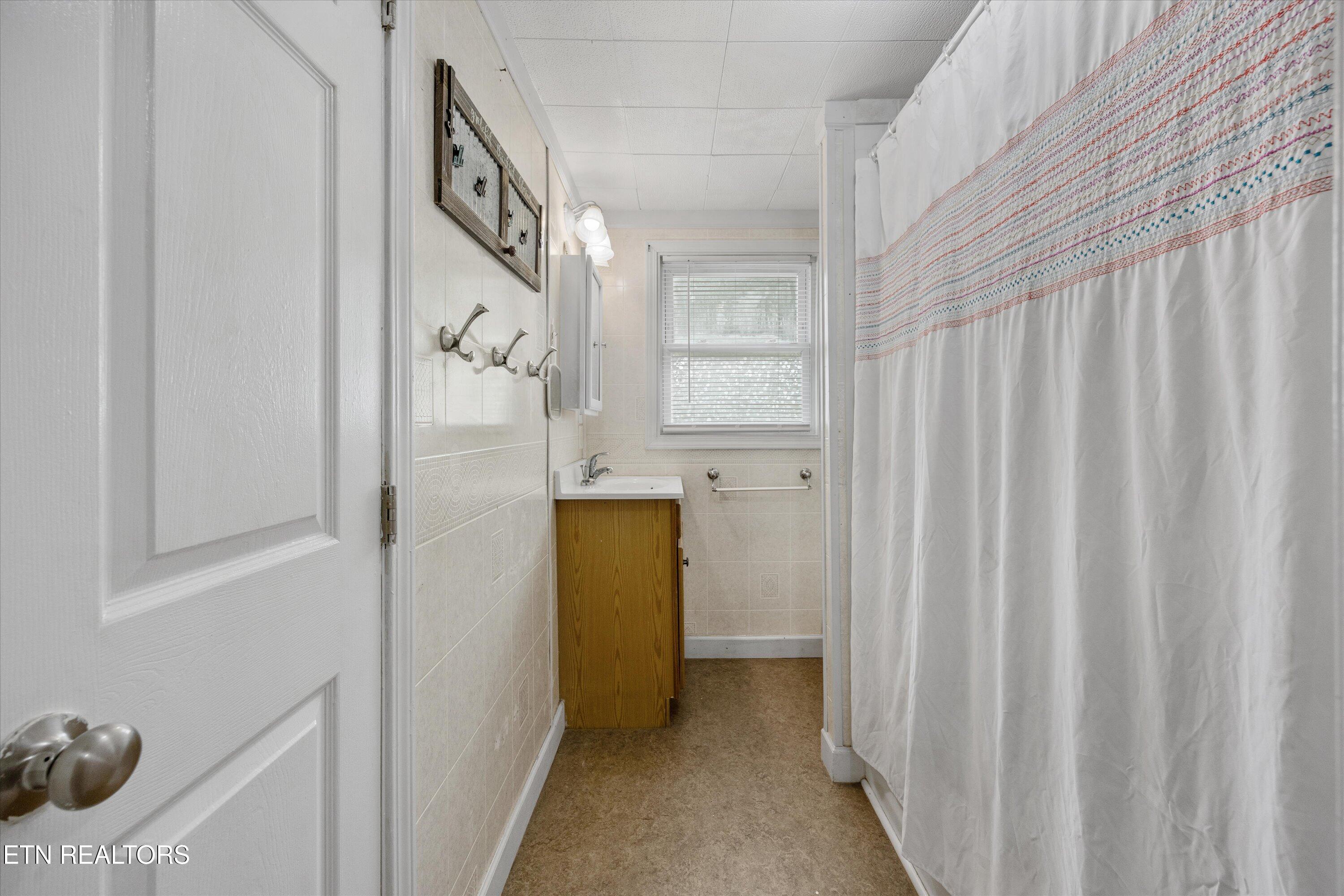 5704 Scott Highway Robbins TN 37852