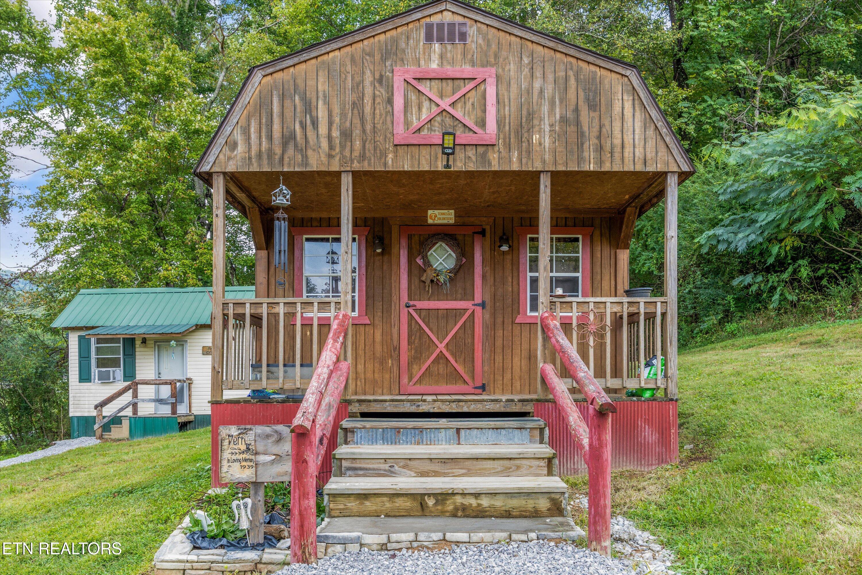 5704 Scott Highway Robbins TN 37852