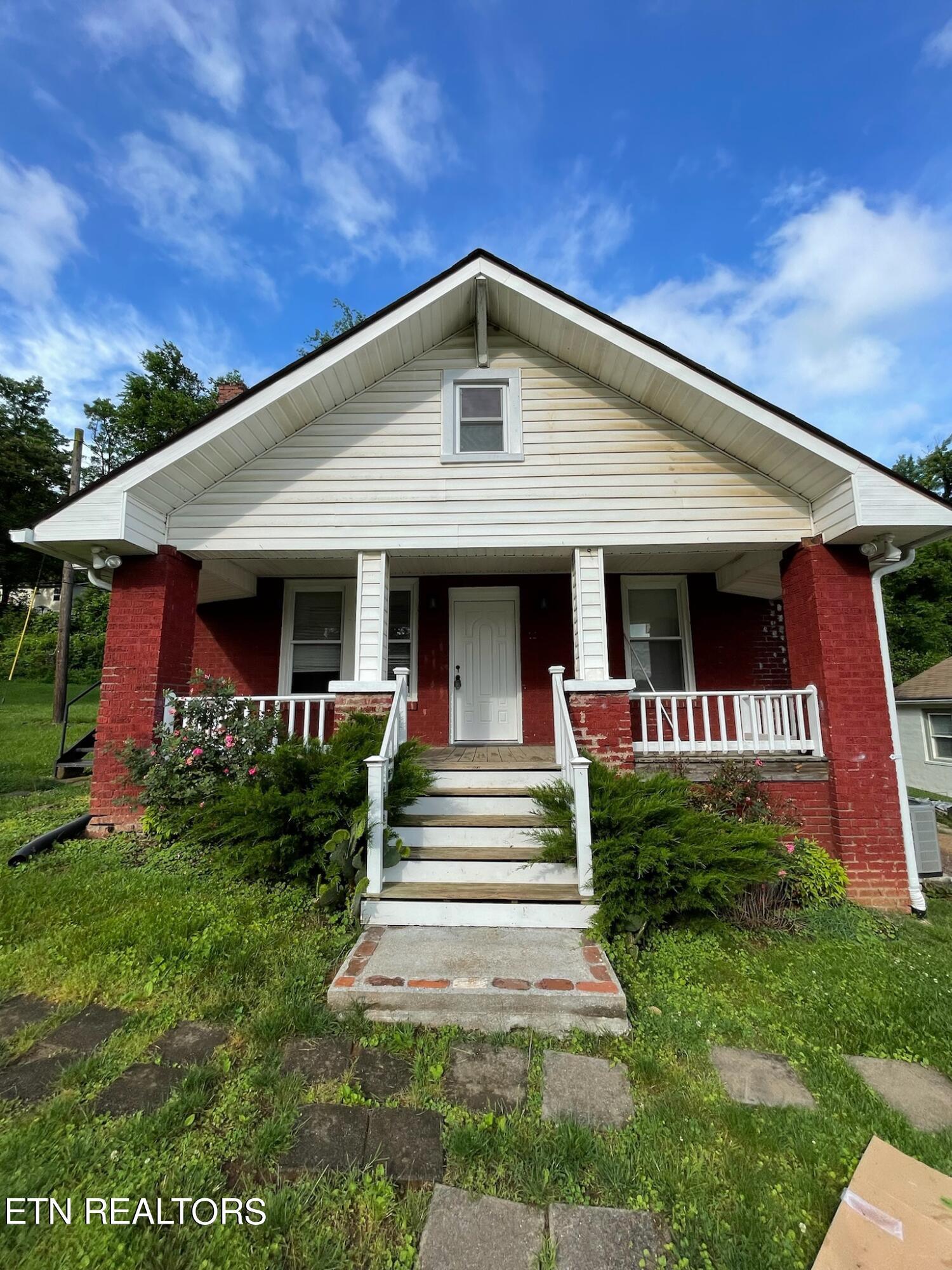 Knoxville TN 37920