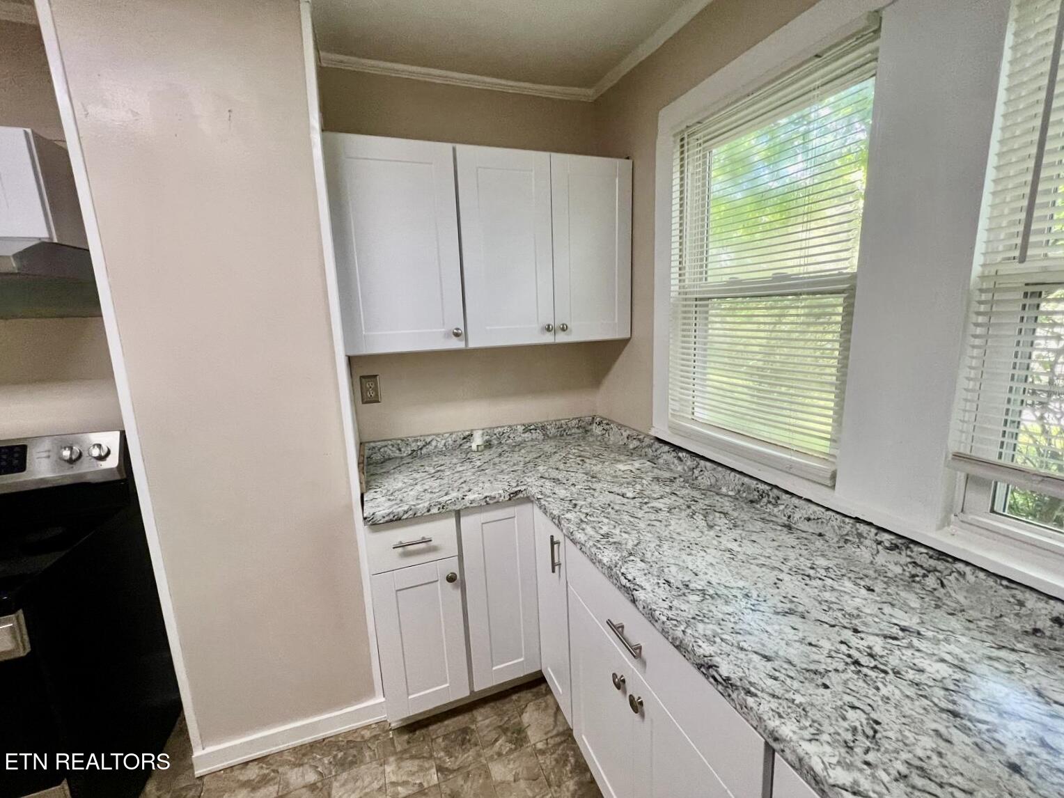 611 Glenoaks Drive Knoxville TN 37912