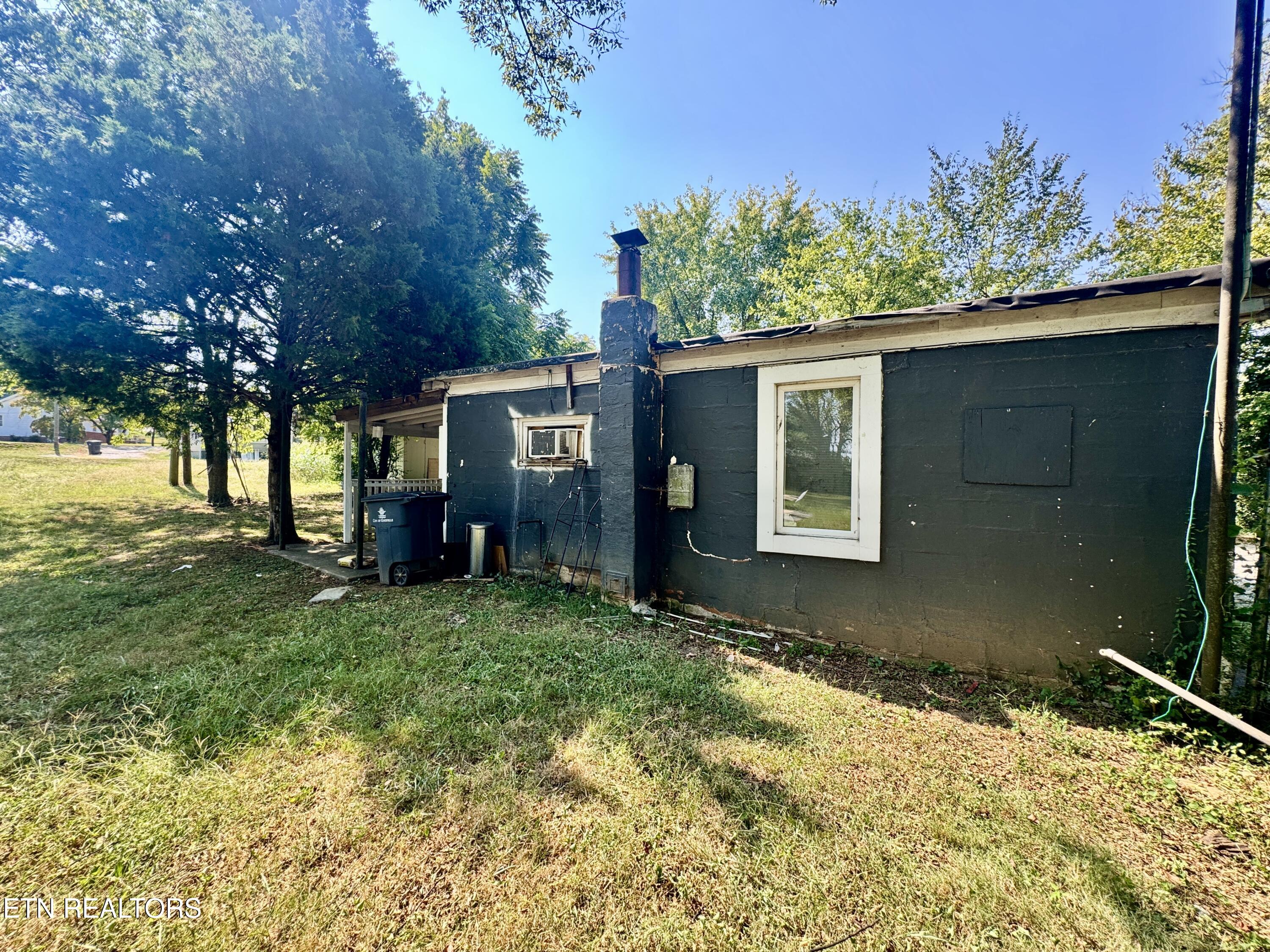 611 Glenoaks Drive Knoxville TN 37912