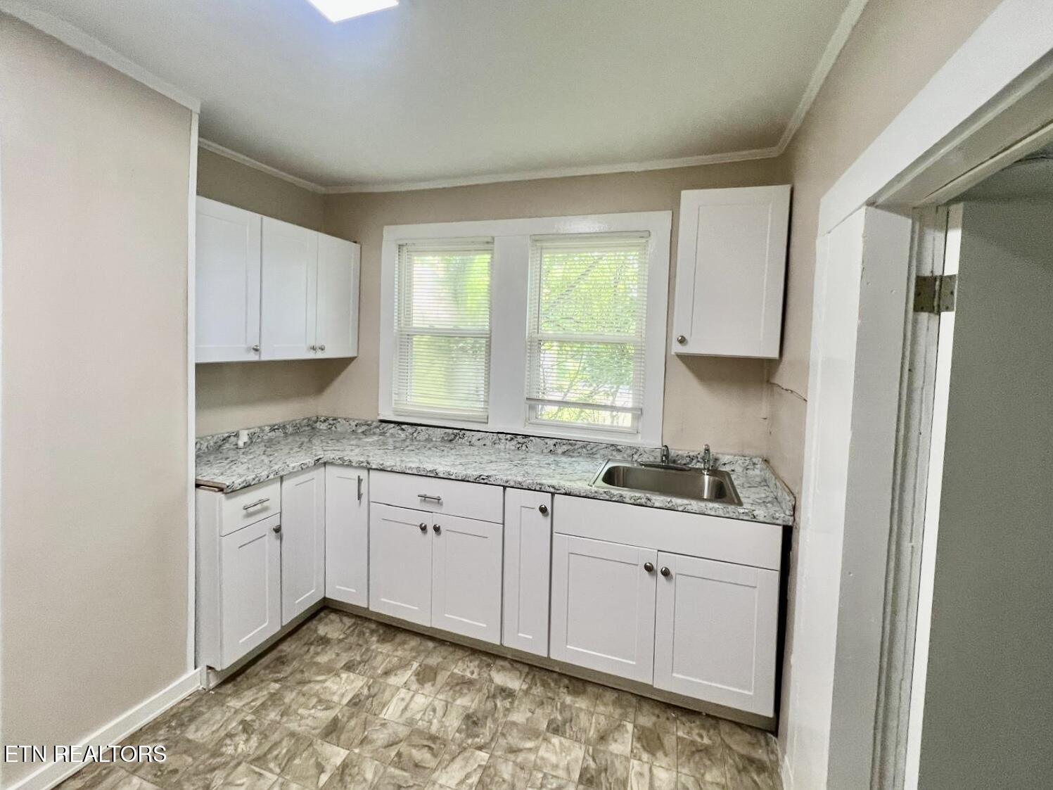 611 Glenoaks Drive Knoxville TN 37912