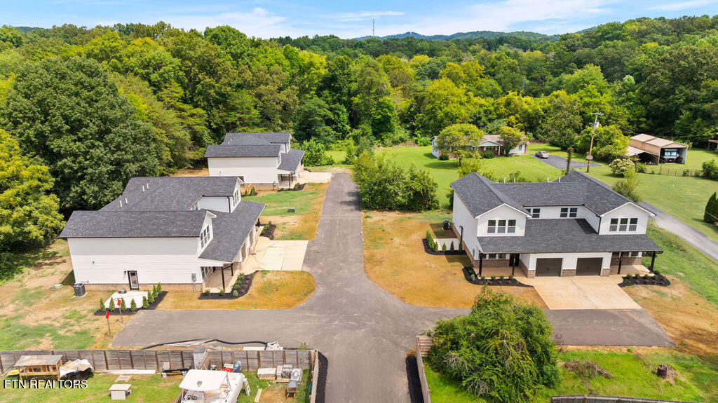 2634 White Plains Way Knoxville TN 37920