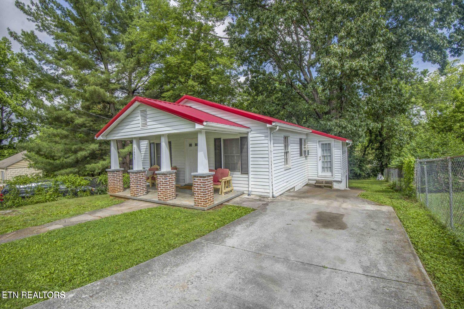 2635 Gaston Avenue Knoxville TN 37917