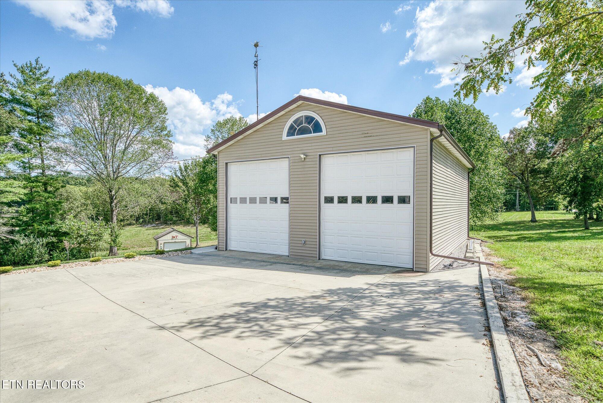 207 Hayes Road Crossville TN 38555