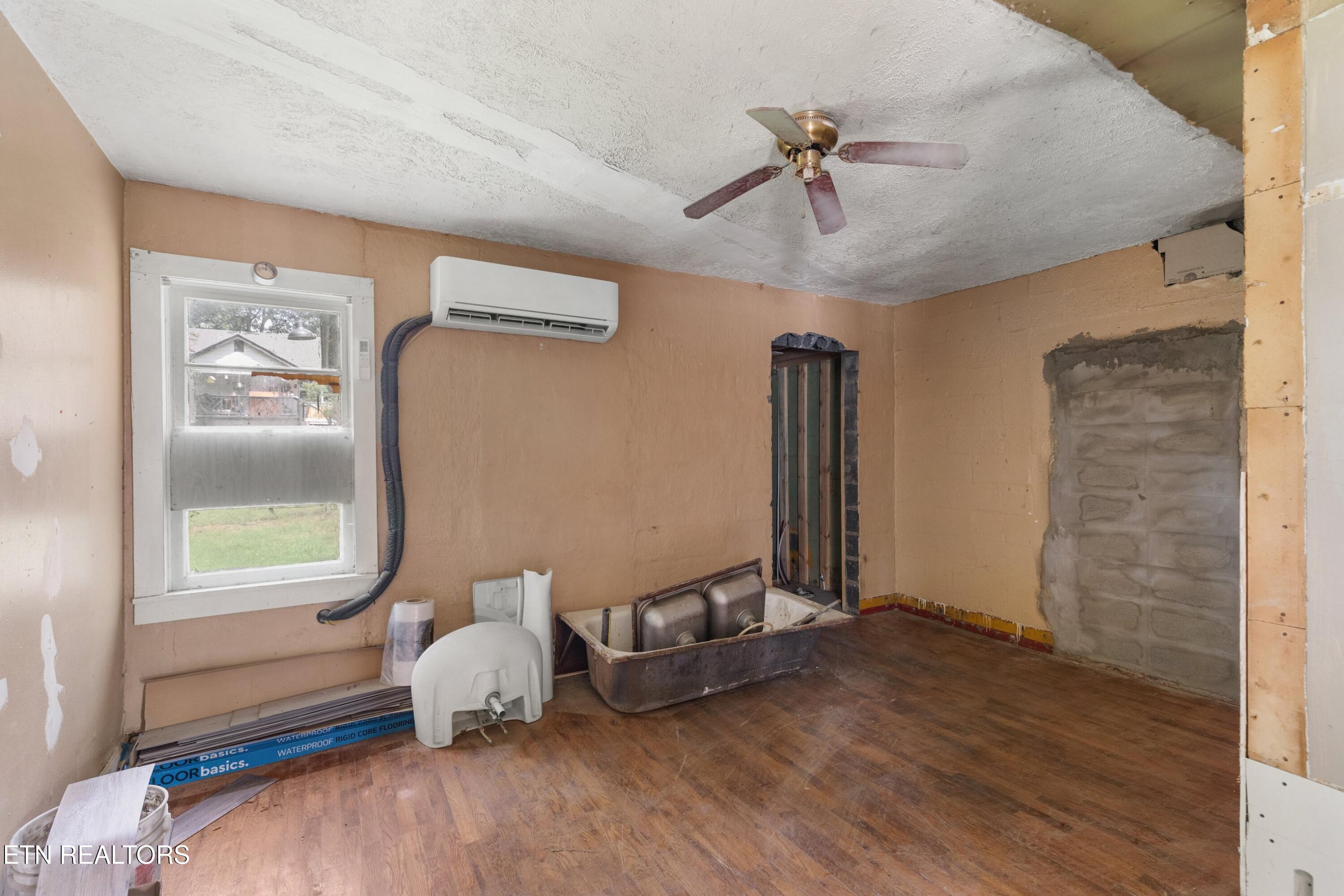 6563 E Andrew Johnson Highway Whitesburg TN 37891