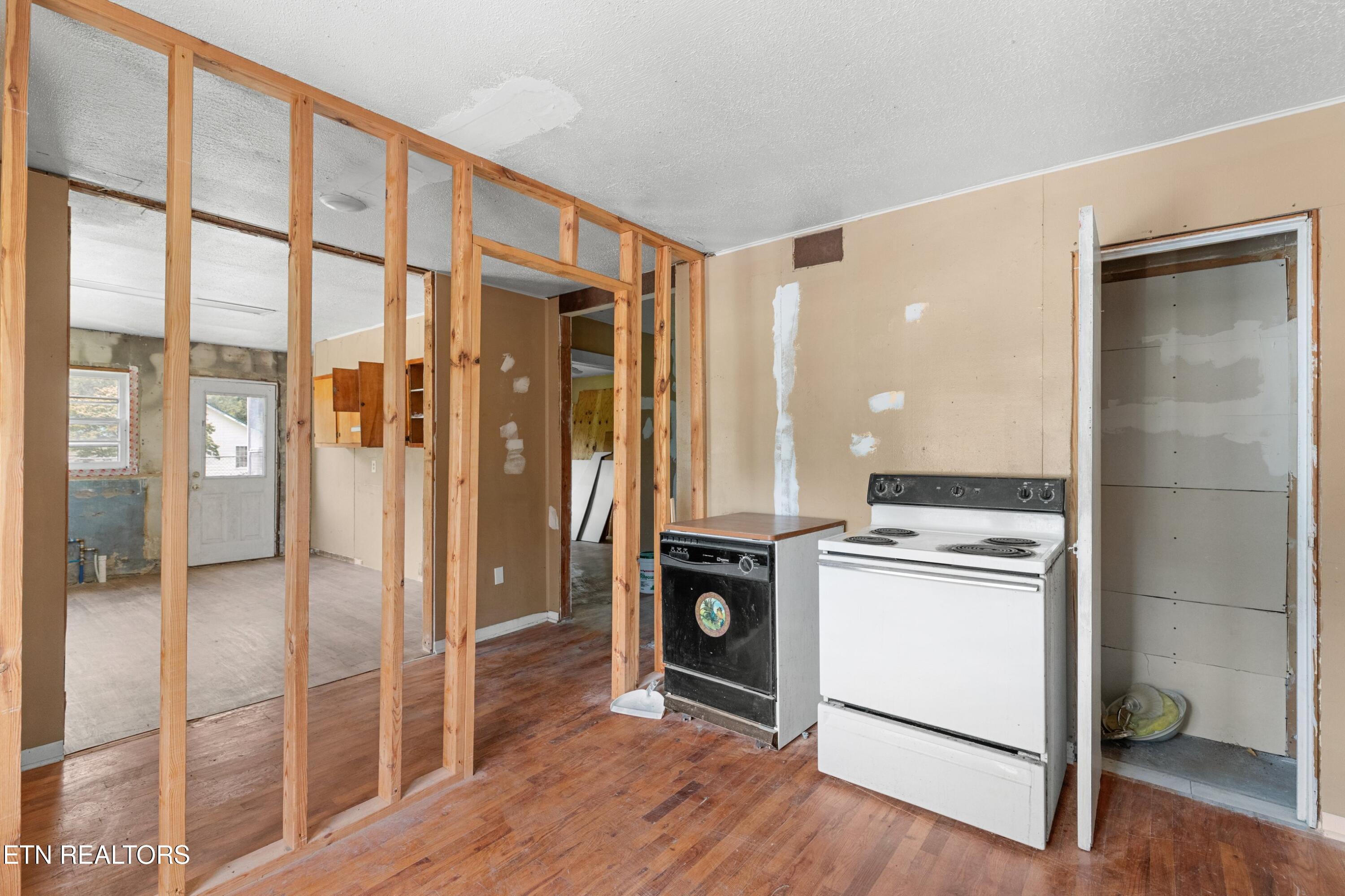 6563 E Andrew Johnson Highway Whitesburg TN 37891