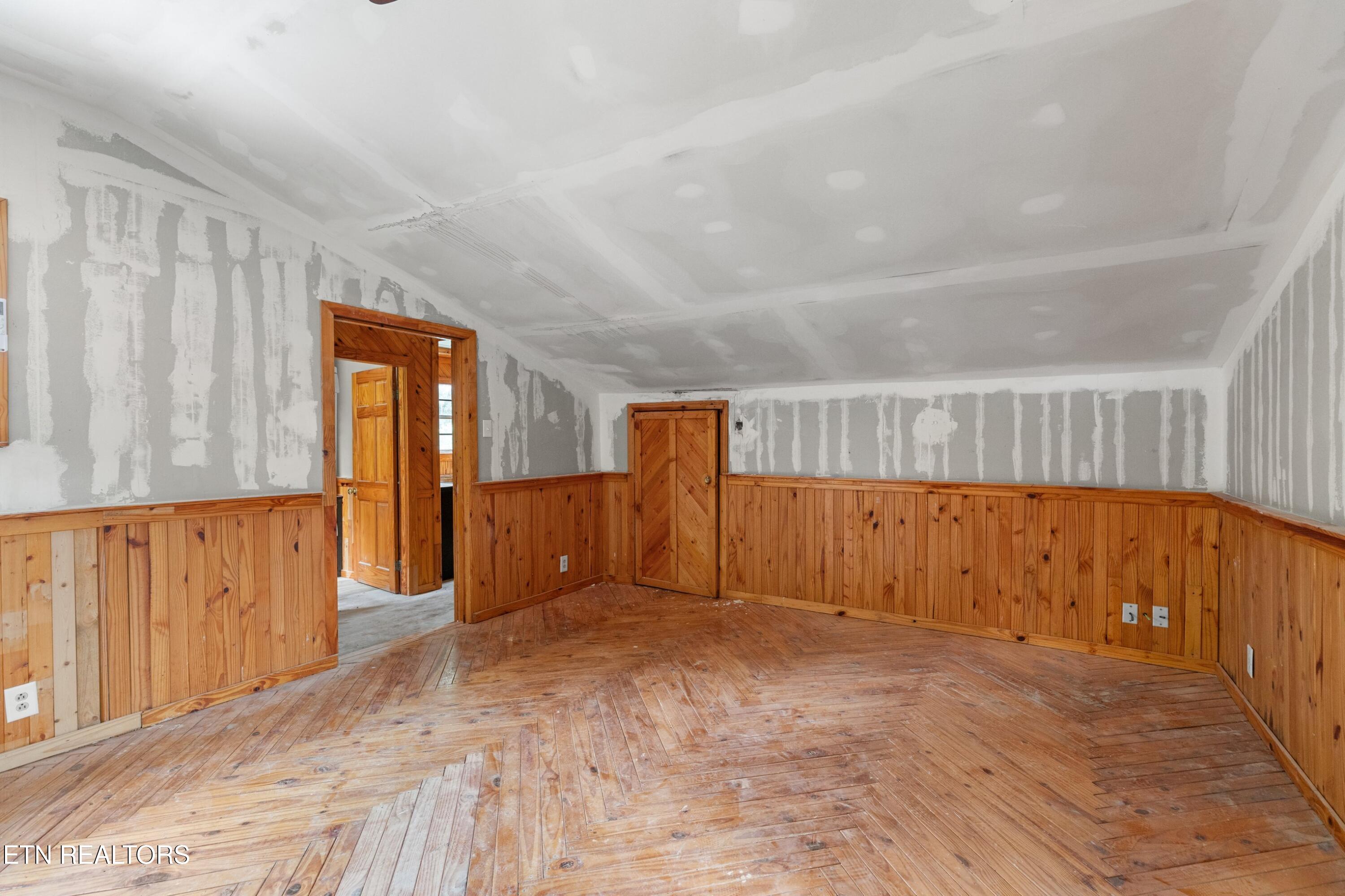 6563 E Andrew Johnson Highway Whitesburg TN 37891