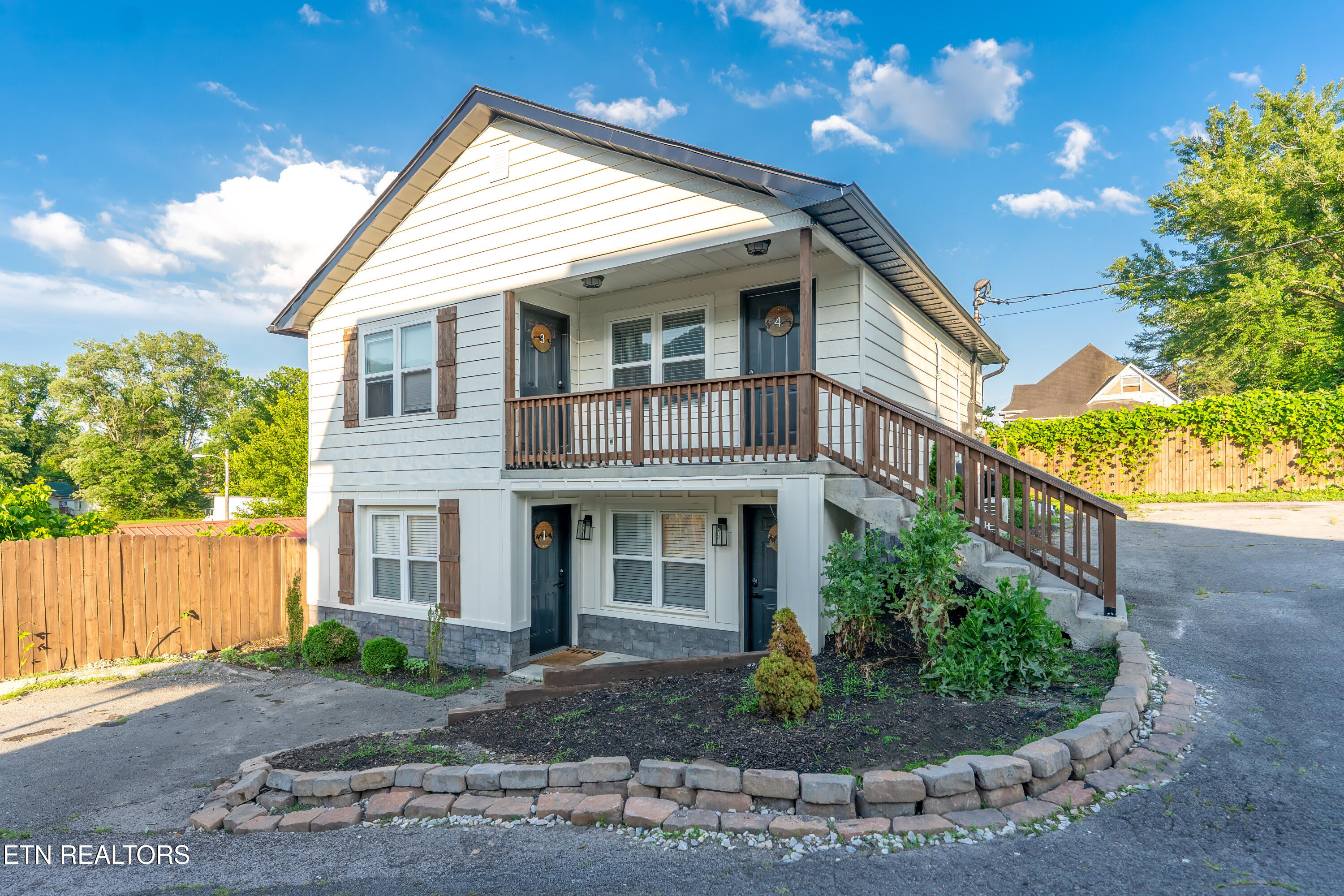 508 E Central Avenue Lafollette TN 37766