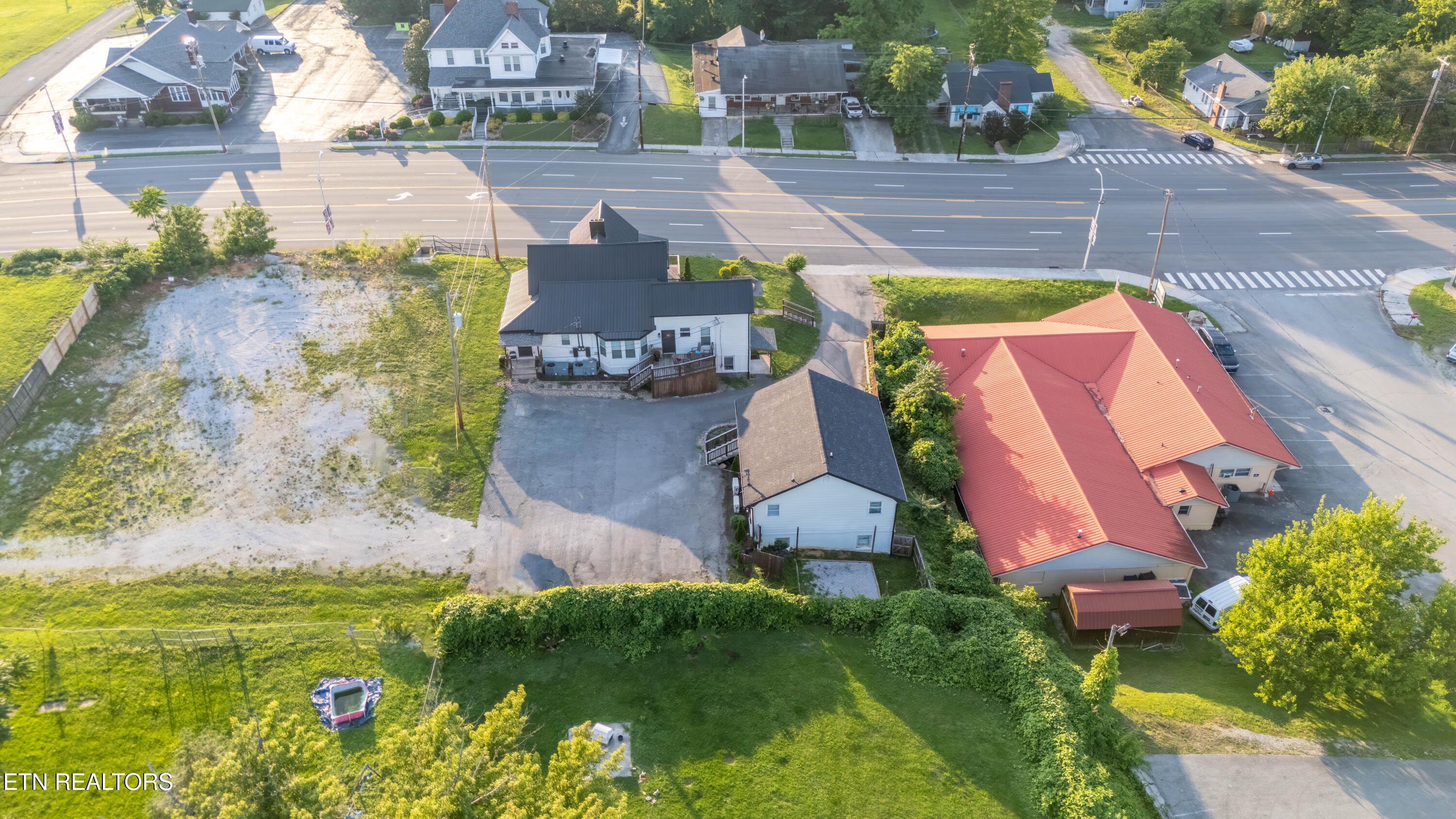 508 E Central Avenue Lafollette TN 37766
