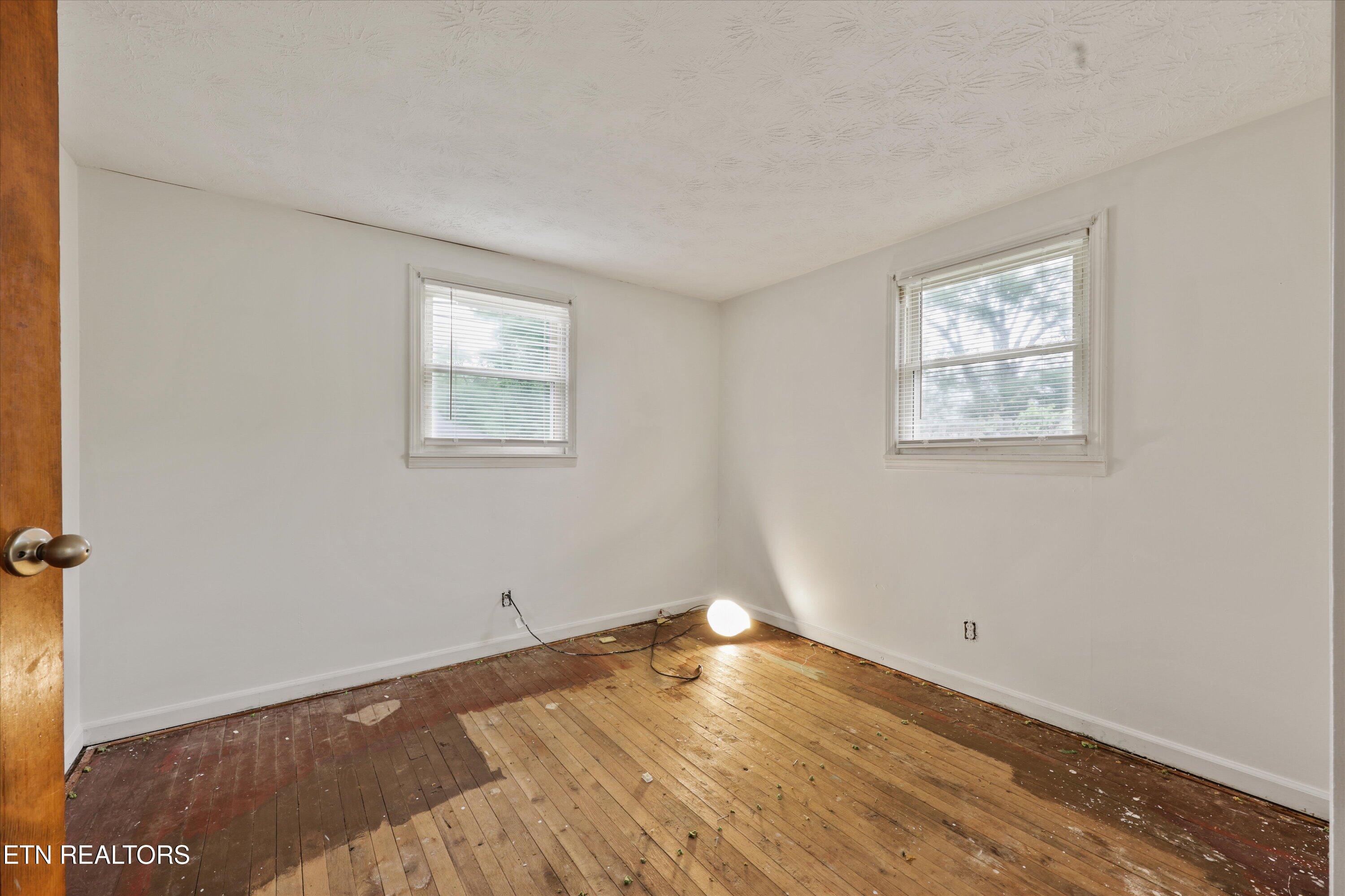 148 Maryville Circle Oak Ridge TN 37830