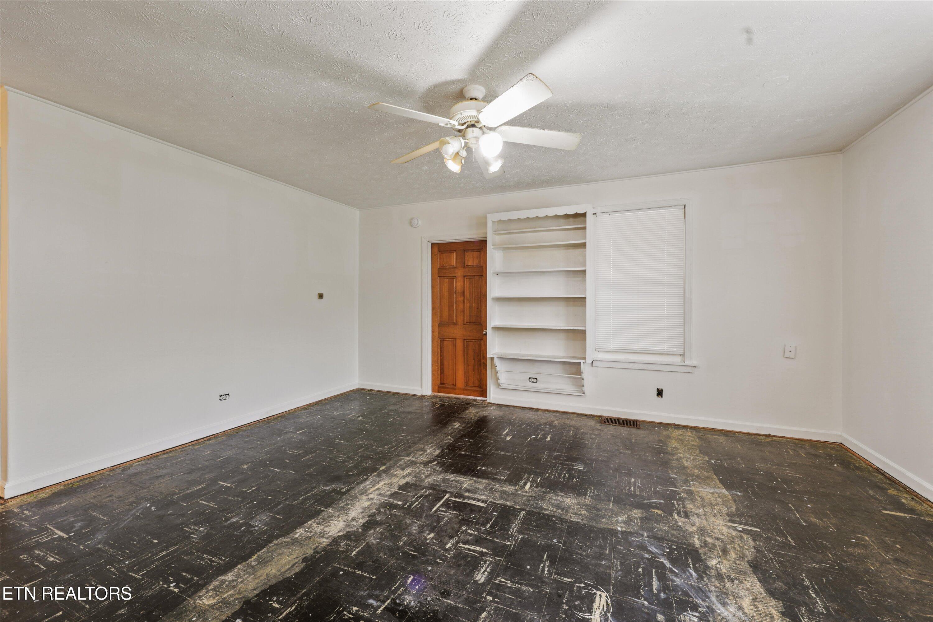 148 Maryville Circle Oak Ridge TN 37830