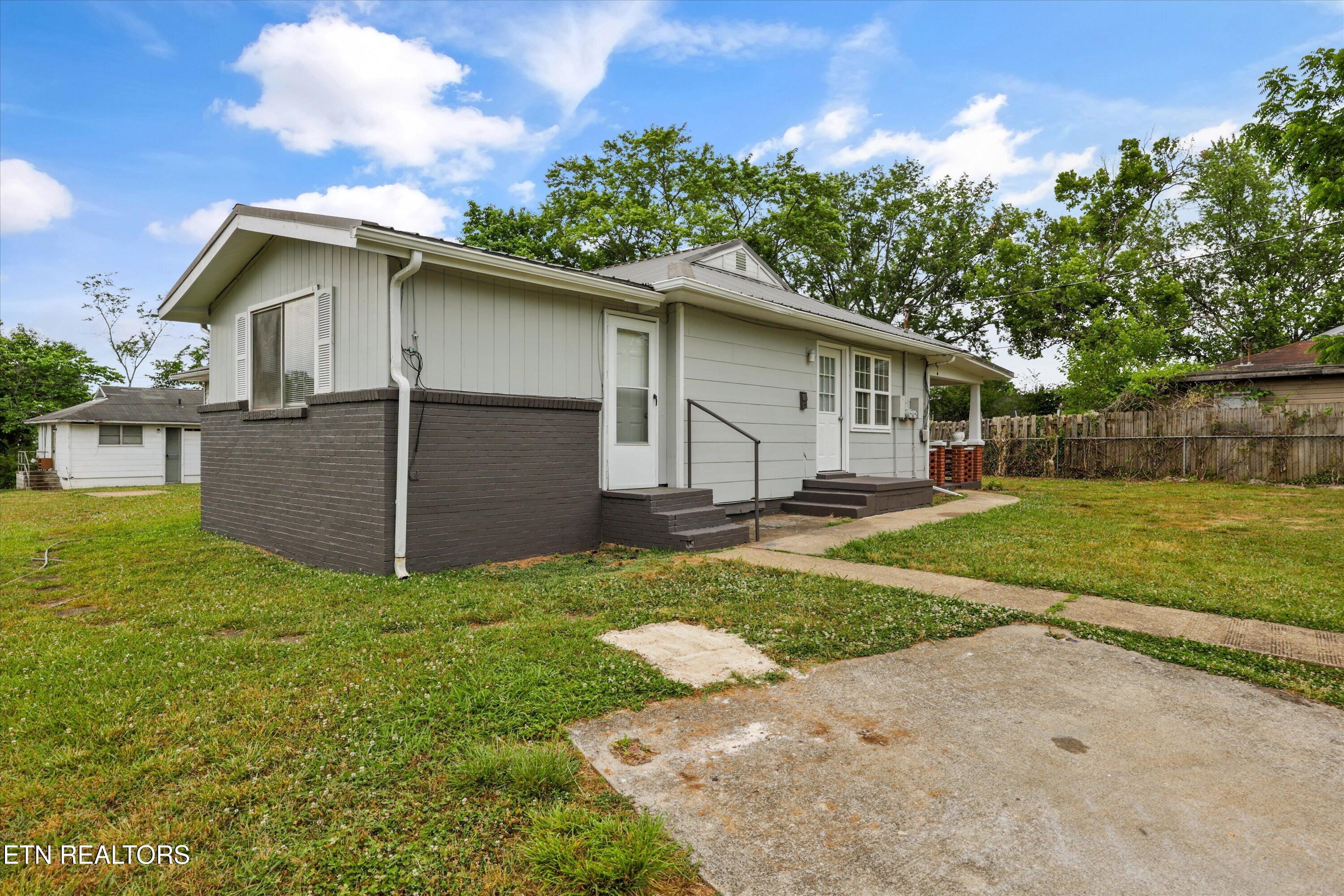 148 Maryville Circle Oak Ridge TN 37830