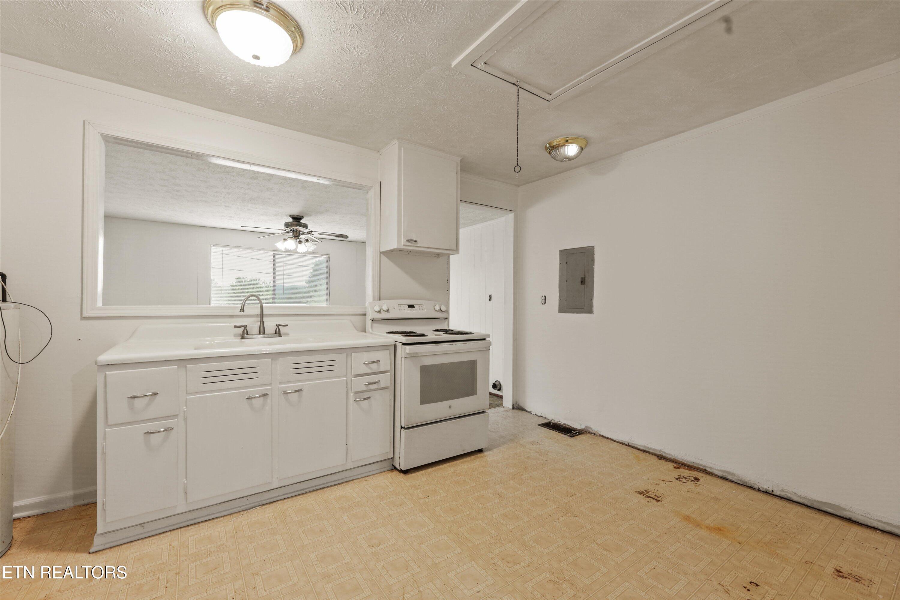 148 Maryville Circle Oak Ridge TN 37830