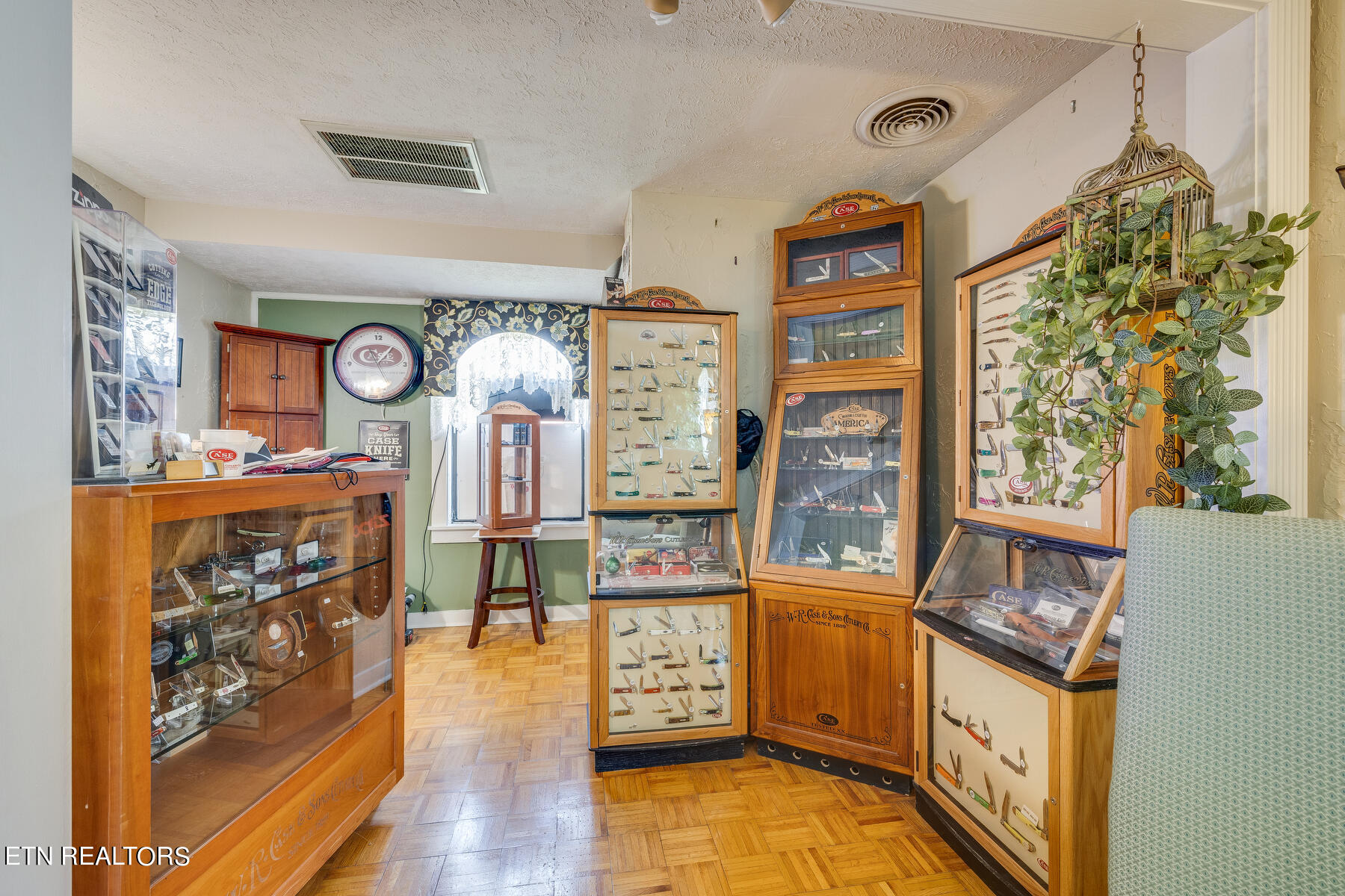 115 Main Street Jacksboro TN 37757