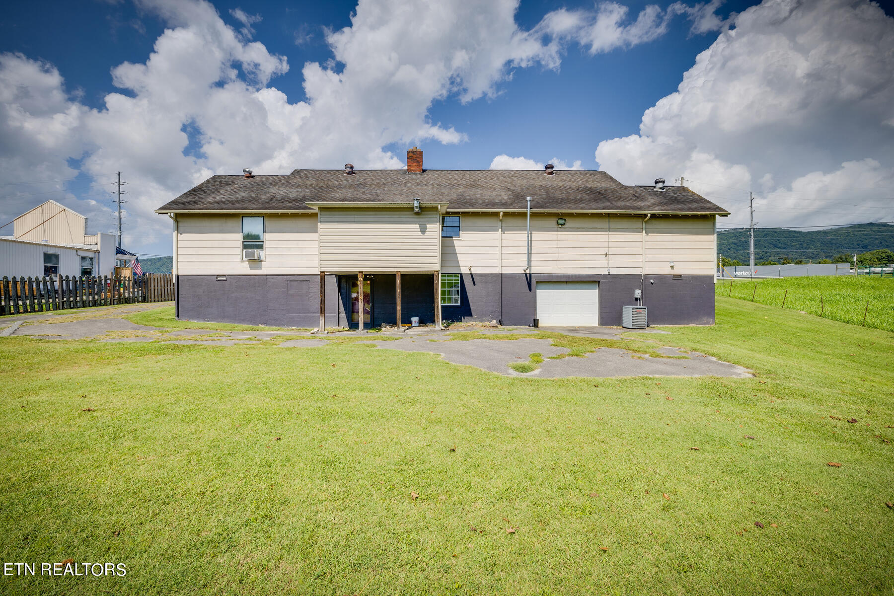 115 Main Street Jacksboro TN 37757
