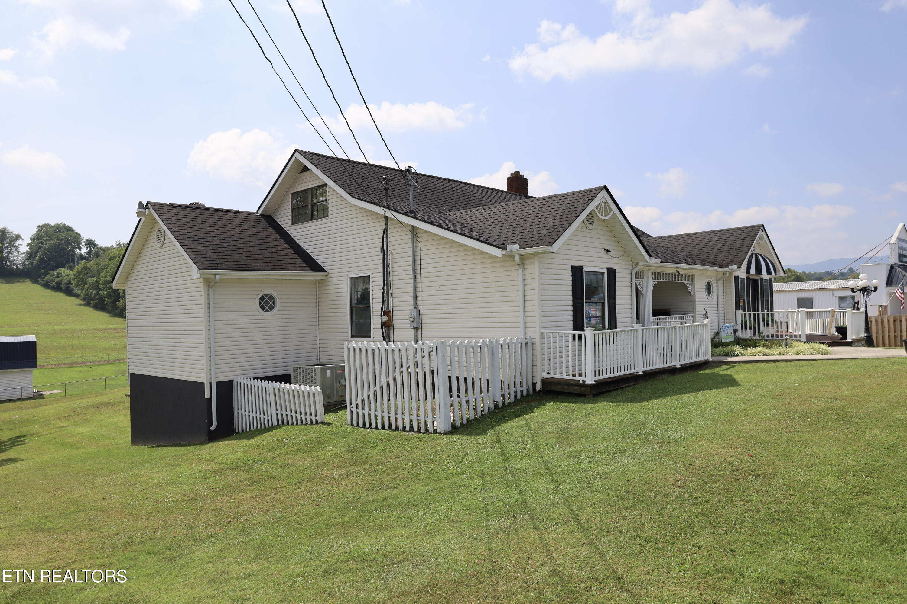 115 Main Street Jacksboro TN 37757