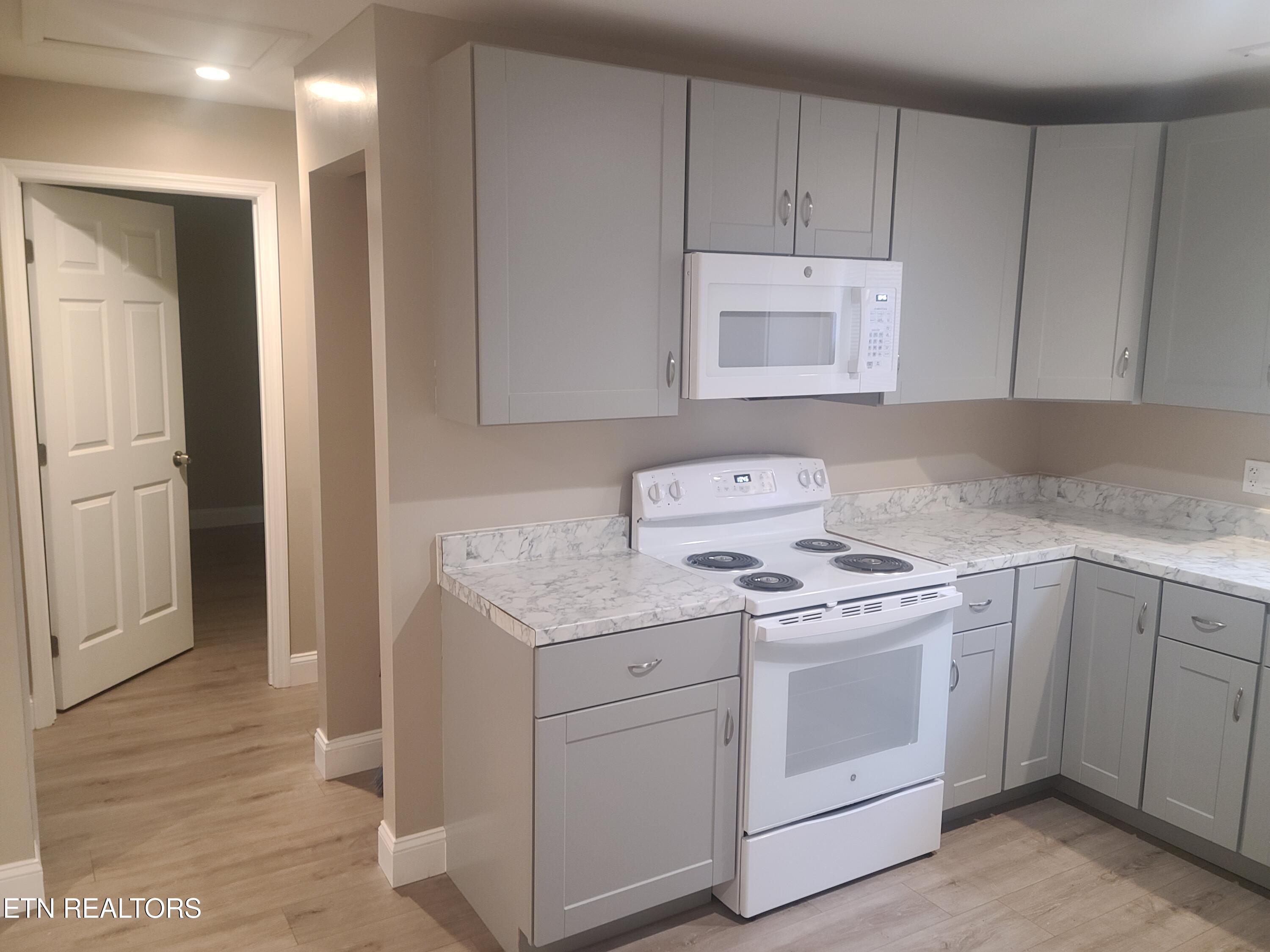101-103 Walsh Lane Oak Ridge TN 37830
